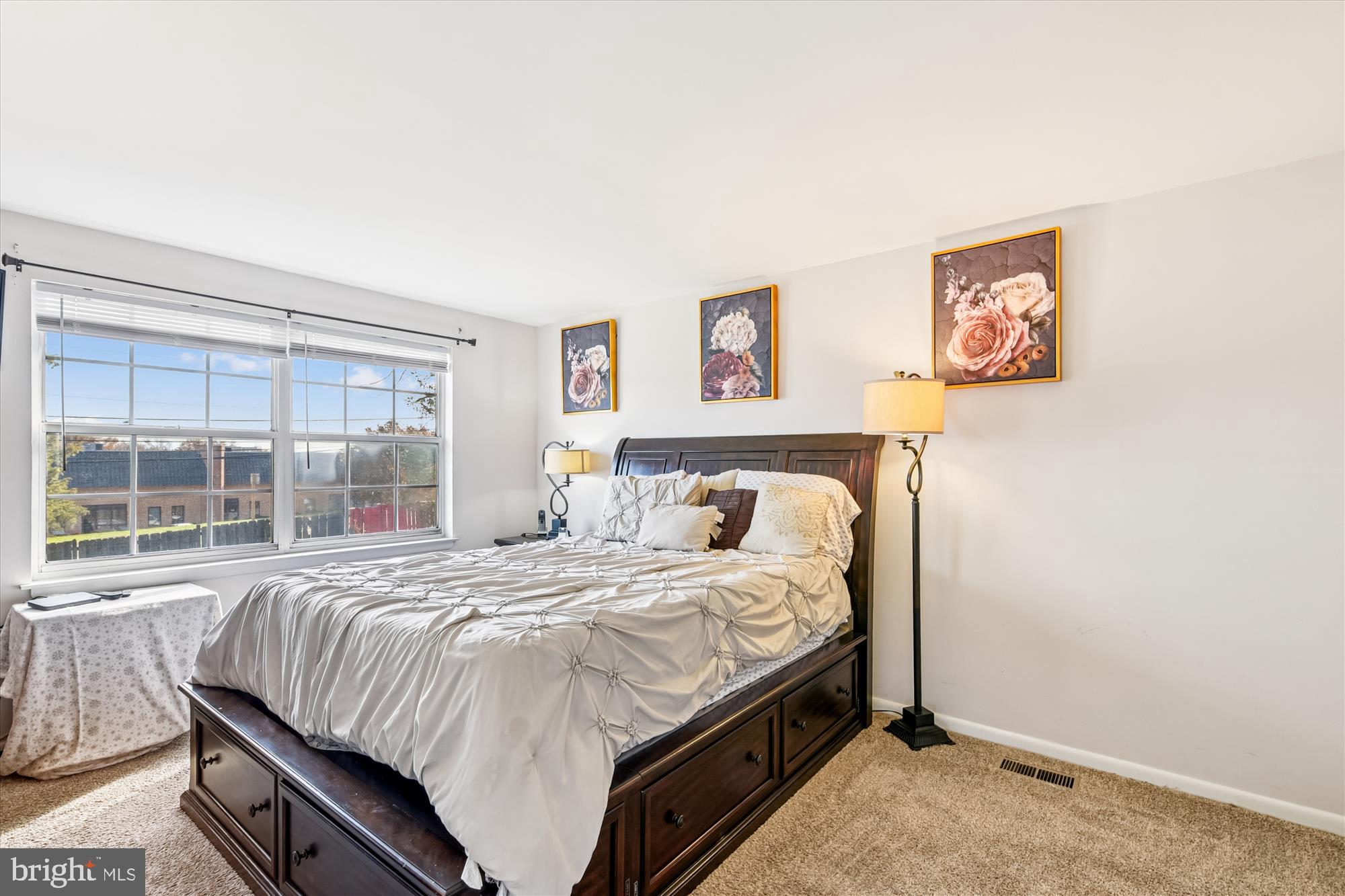 KINGS COURT - Residential