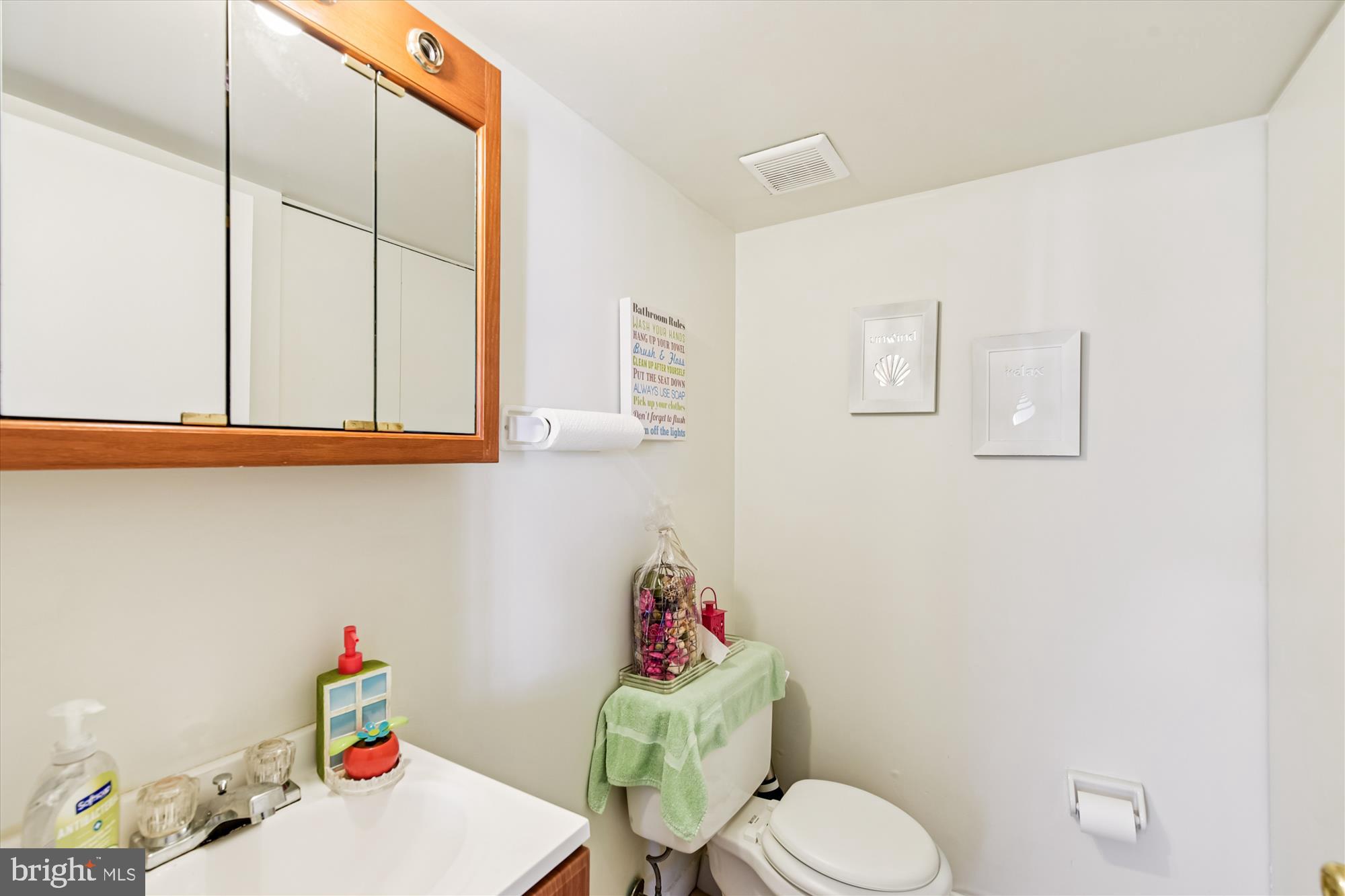 KINGS COURT - Residential