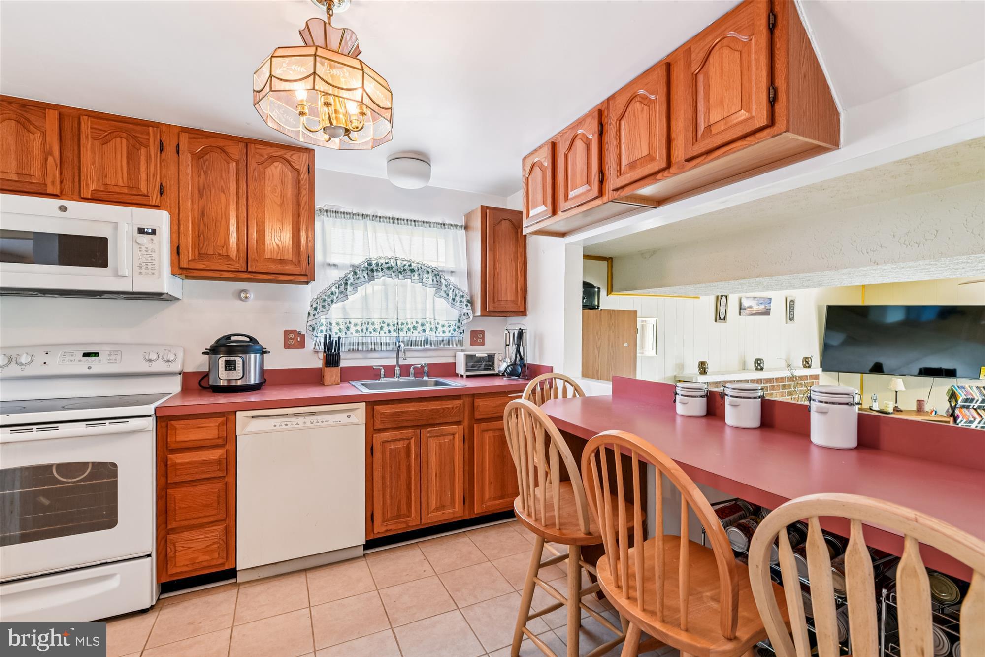 KINGS COURT - Residential