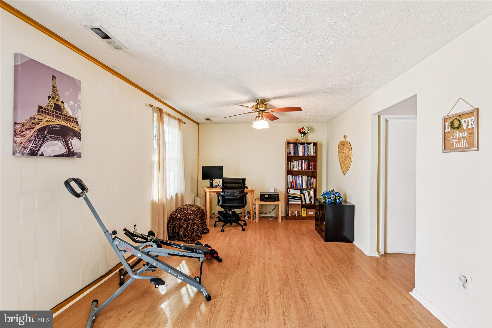 KINGS COURT - Residential