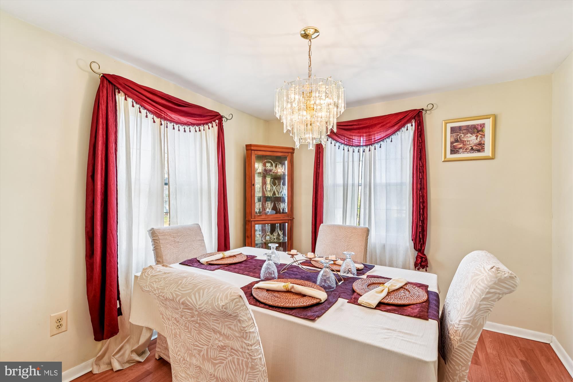 KINGS COURT - Residential