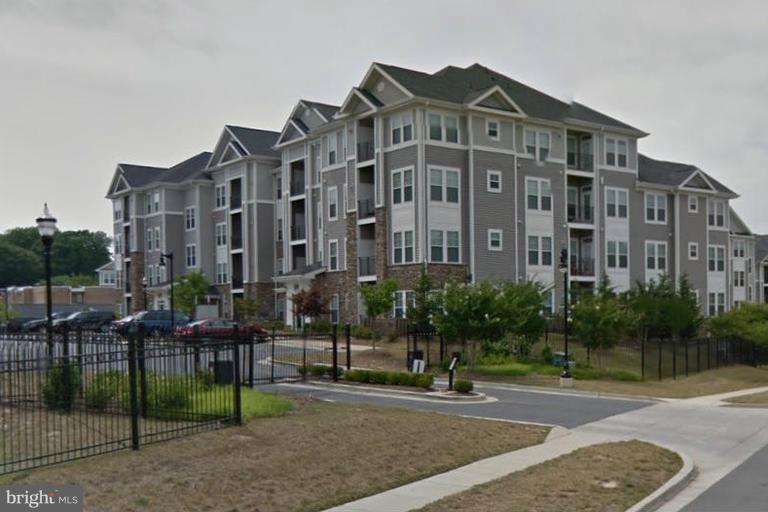 THE ADDISON AT ST PAUL - Residential Lease