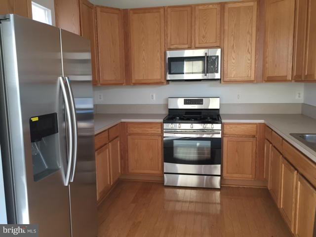 THE ADDISON AT ST PAUL - Residential Lease