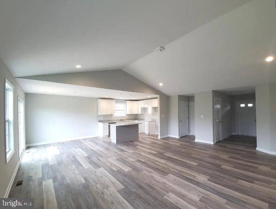 PRENTISS POINT - Residential Lease