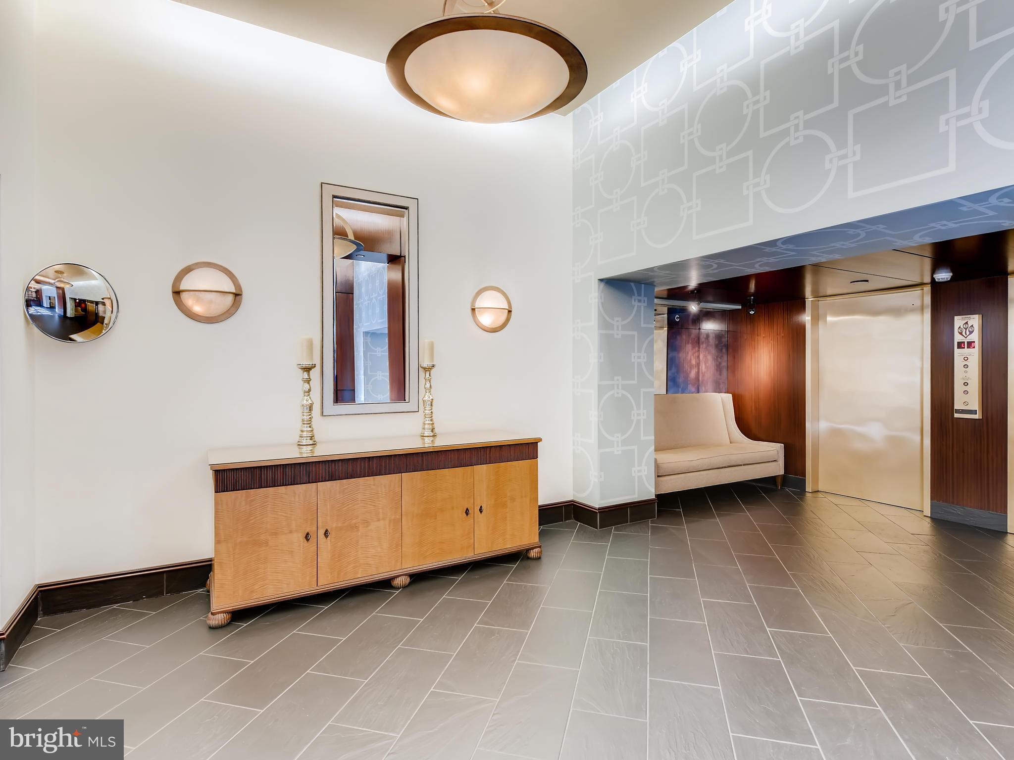 HARBOR EAST - Residential