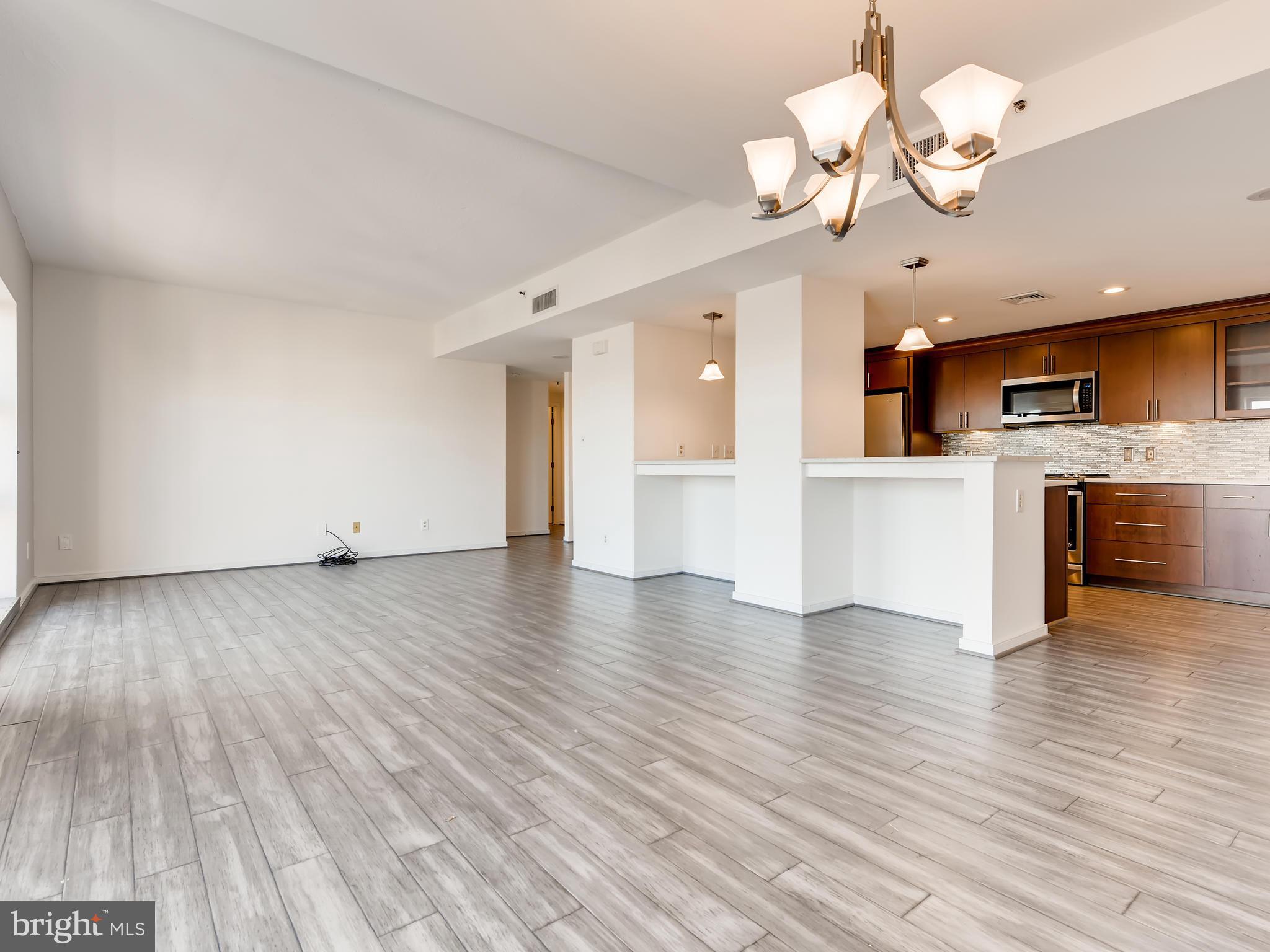 HARBOR EAST - Residential