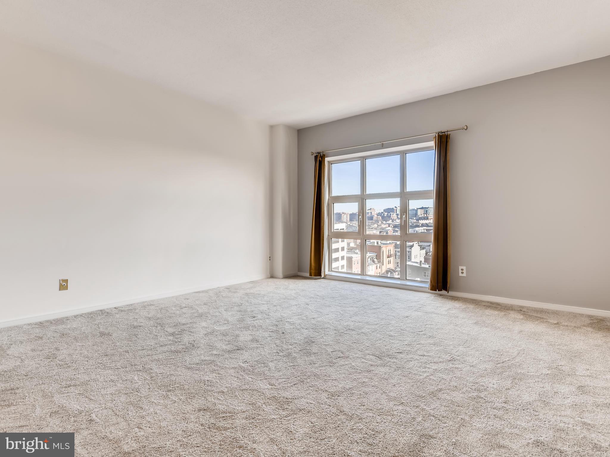 HARBOR EAST - Residential