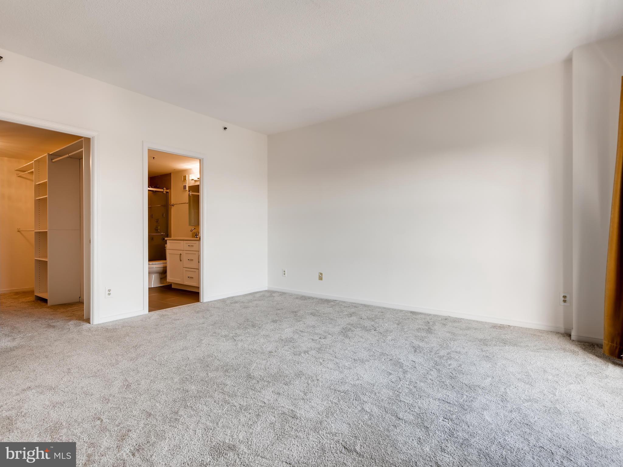 HARBOR EAST - Residential