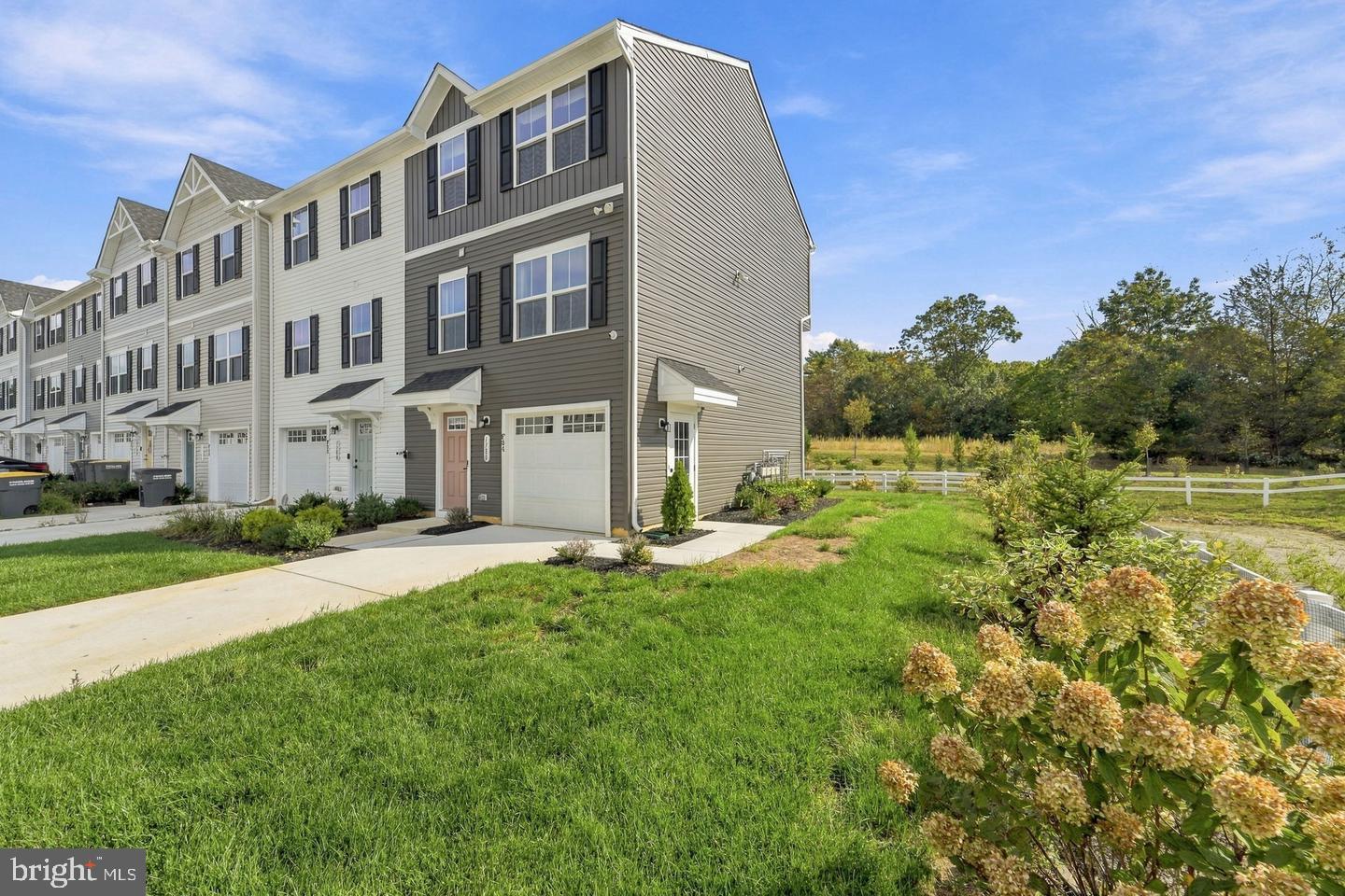 1180 W WALNUT ROAD F-34