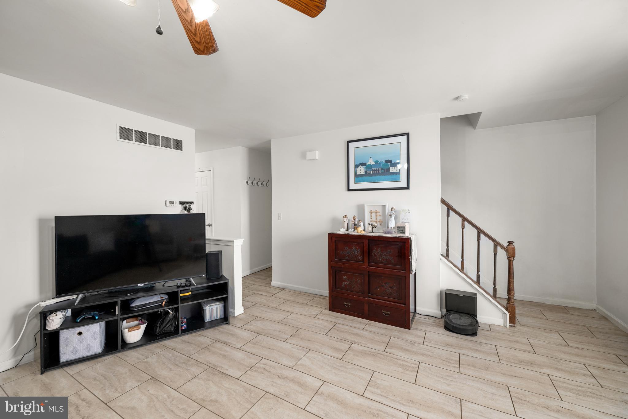 326 COMMONS