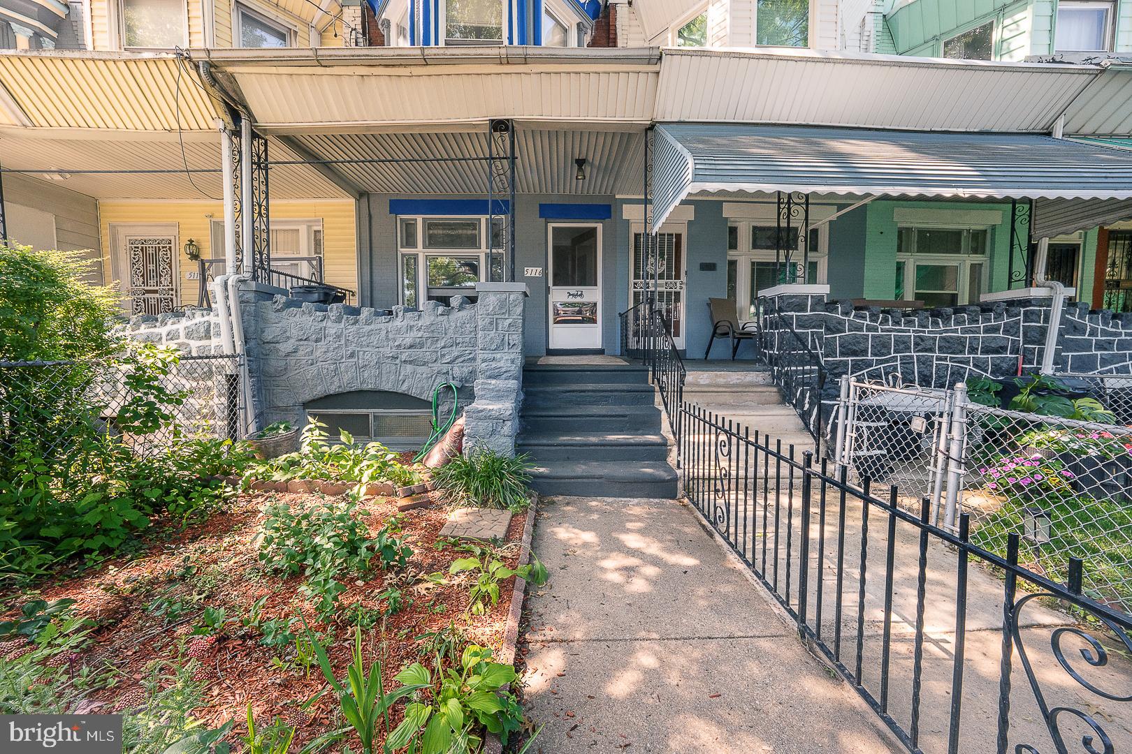 UNIVERSITY CITY - Residential Lease