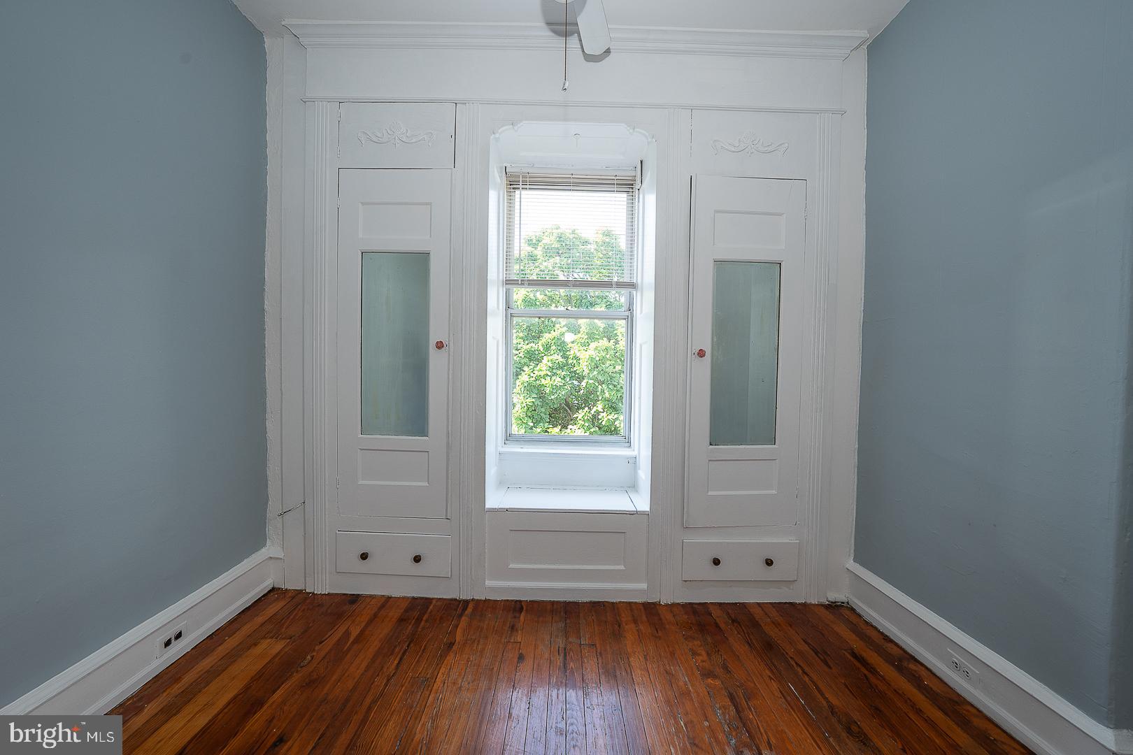 UNIVERSITY CITY - Residential Lease