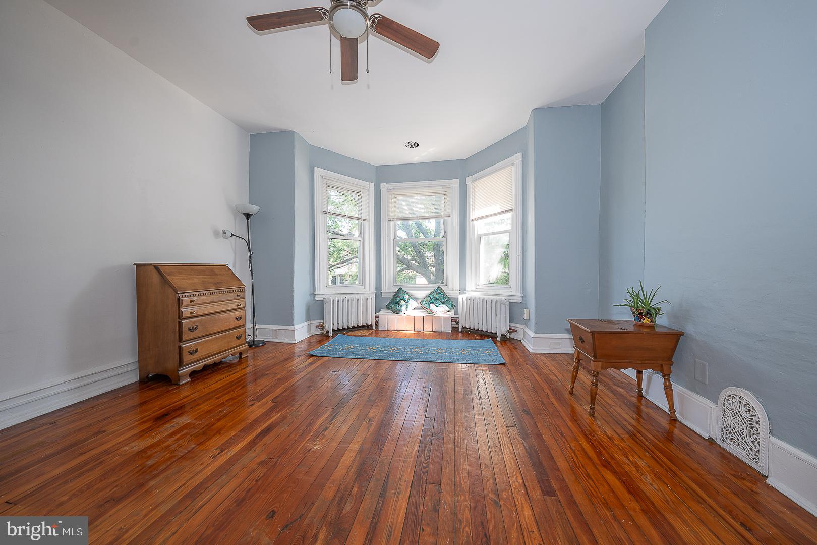 UNIVERSITY CITY - Residential Lease