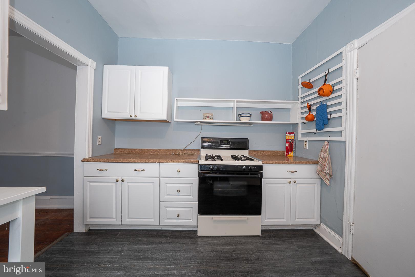 UNIVERSITY CITY - Residential Lease