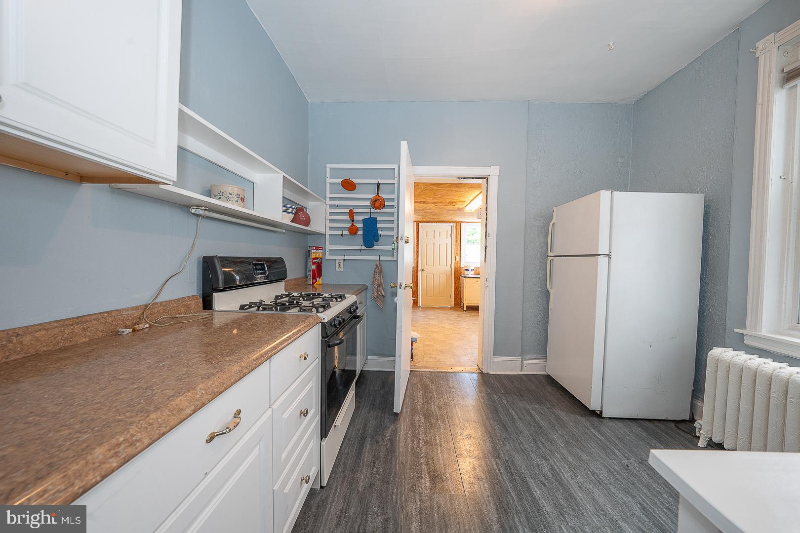 UNIVERSITY CITY - Residential Lease