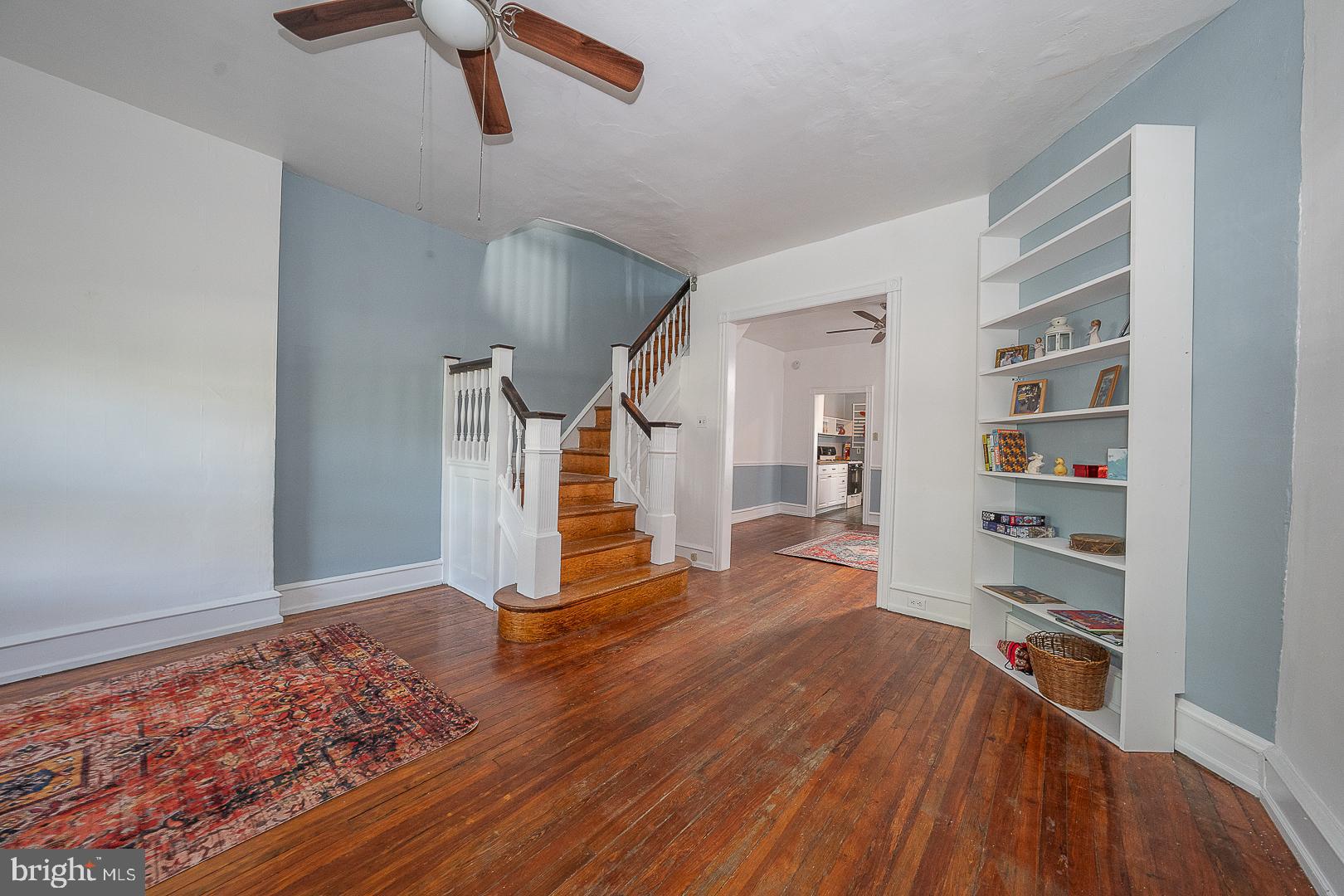 UNIVERSITY CITY - Residential Lease