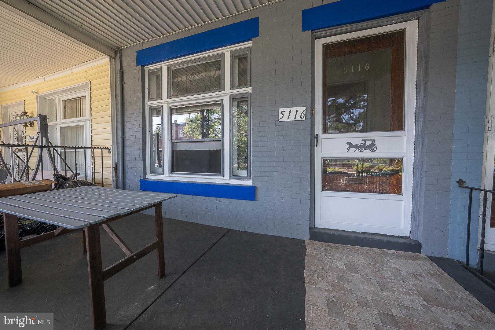 UNIVERSITY CITY - Residential Lease