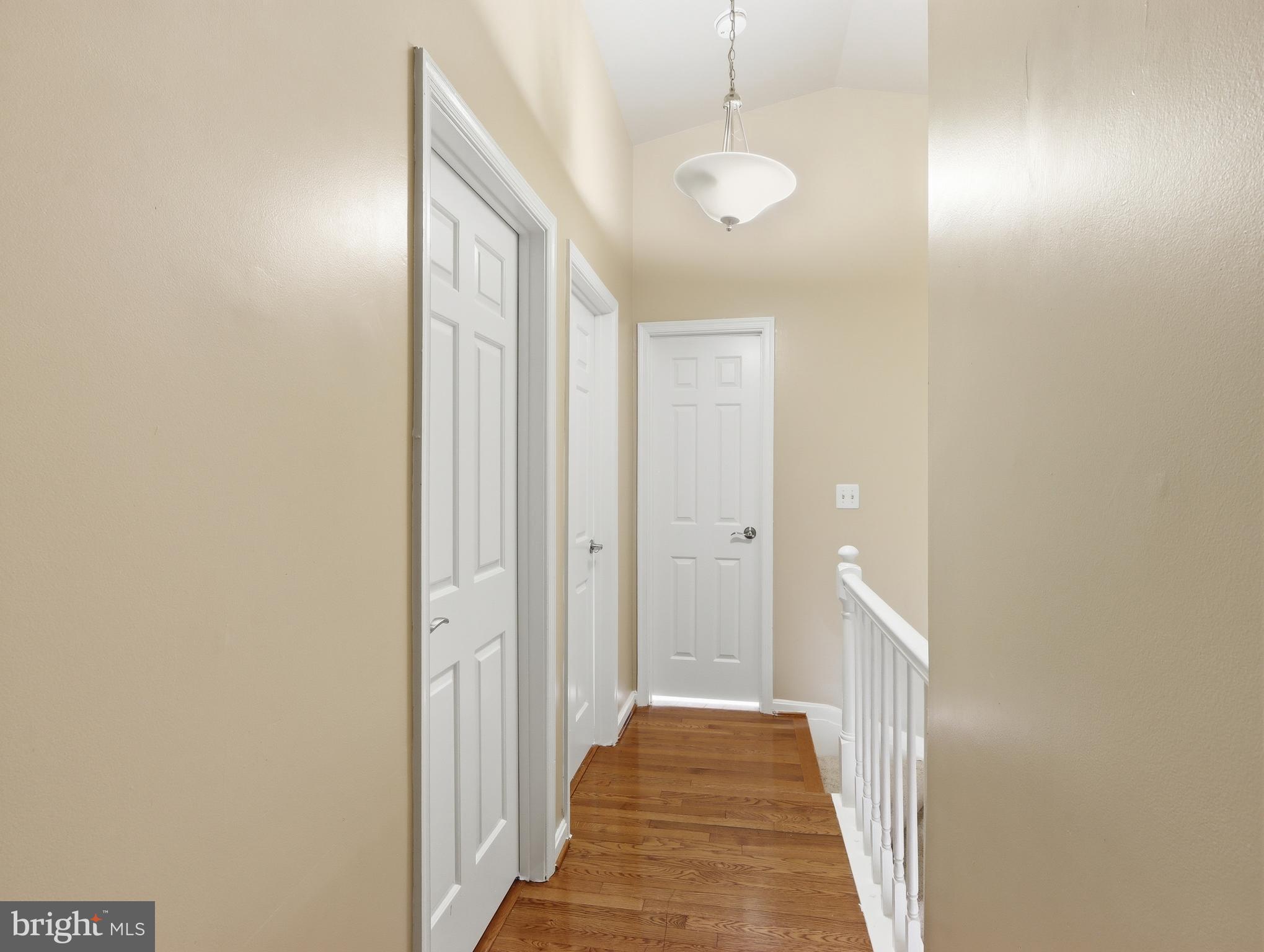 COURTLAND WOODS - Residential