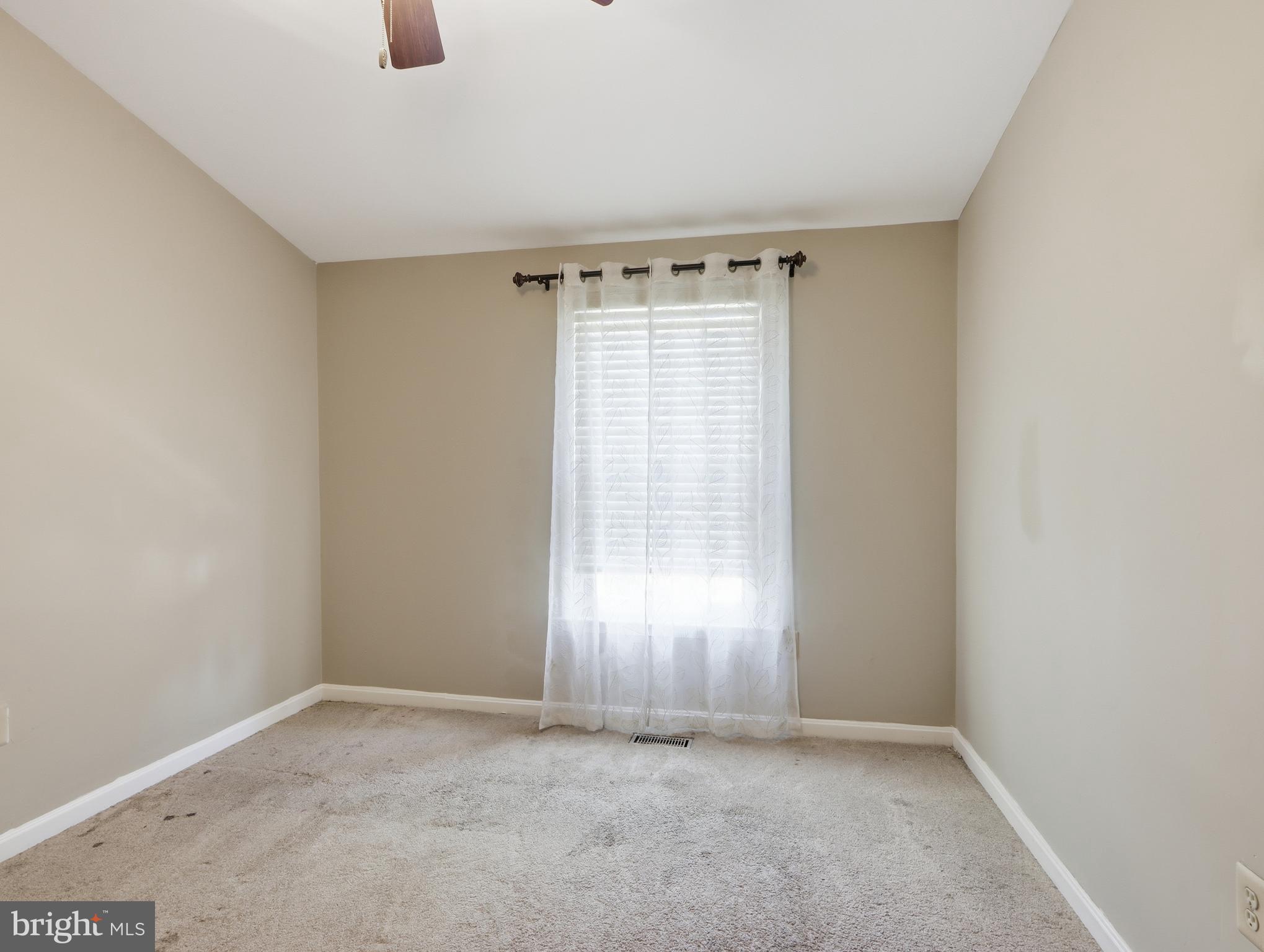 COURTLAND WOODS - Residential
