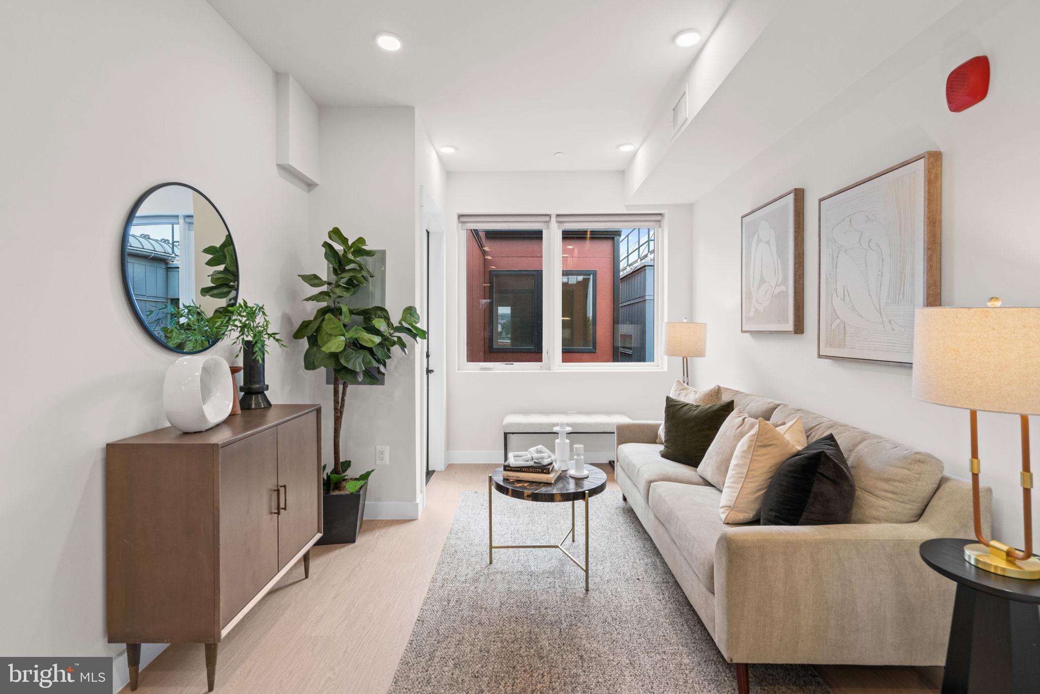 733 8TH STREET SE 302