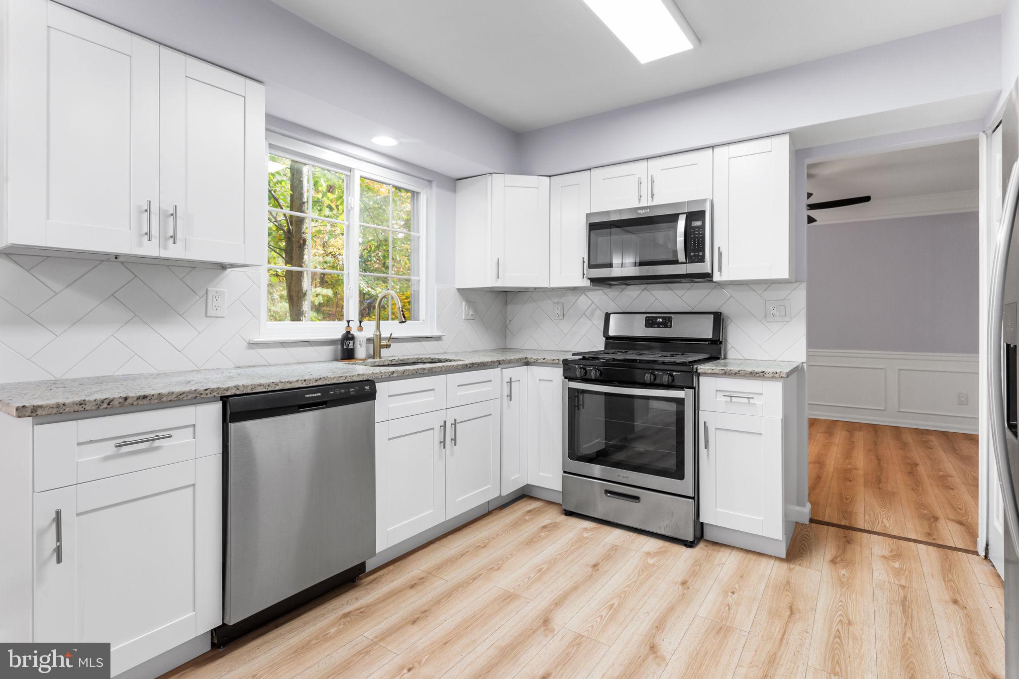 WHITE OAK MANOR - Residential