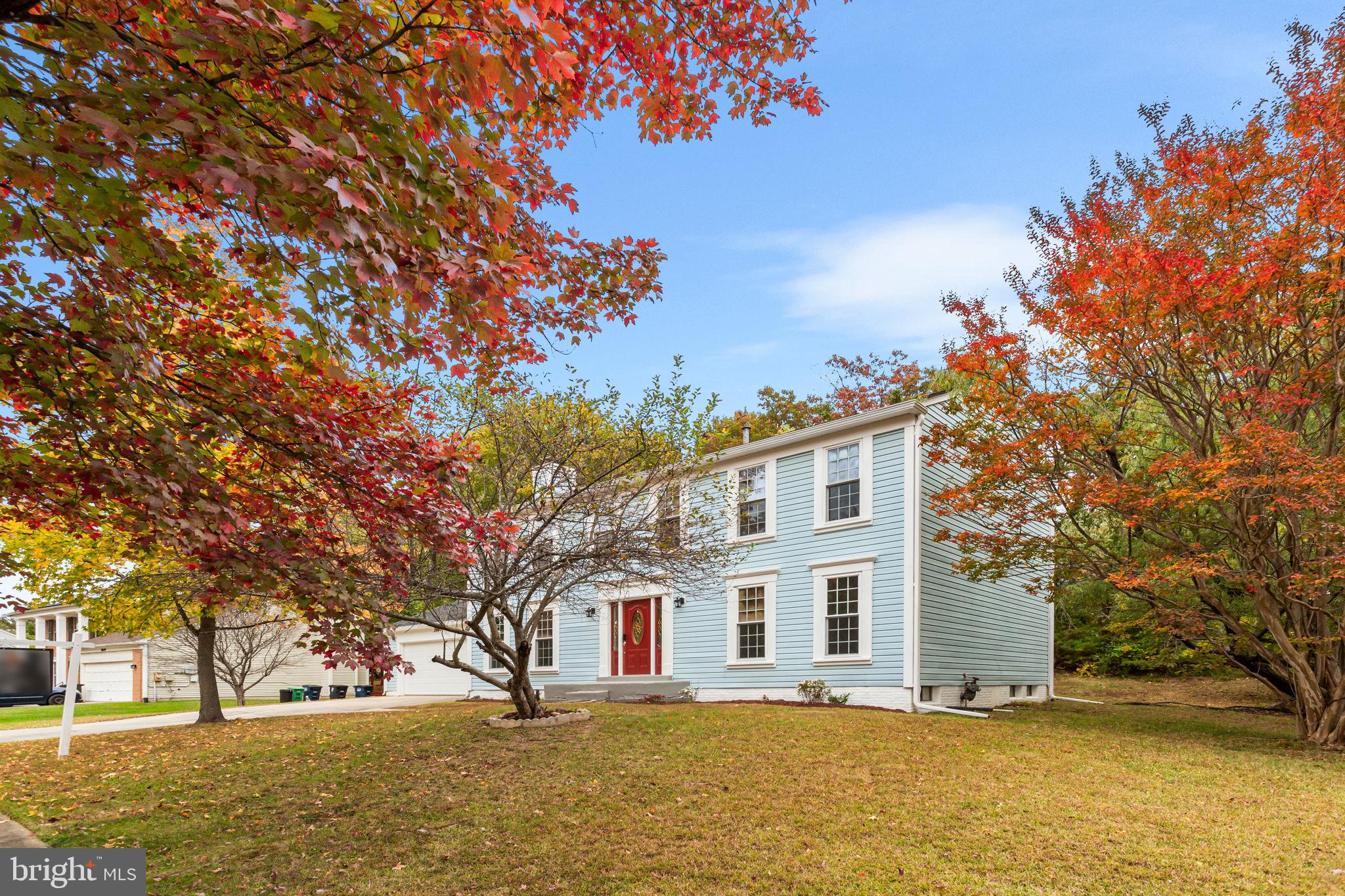 WHITE OAK MANOR - Residential