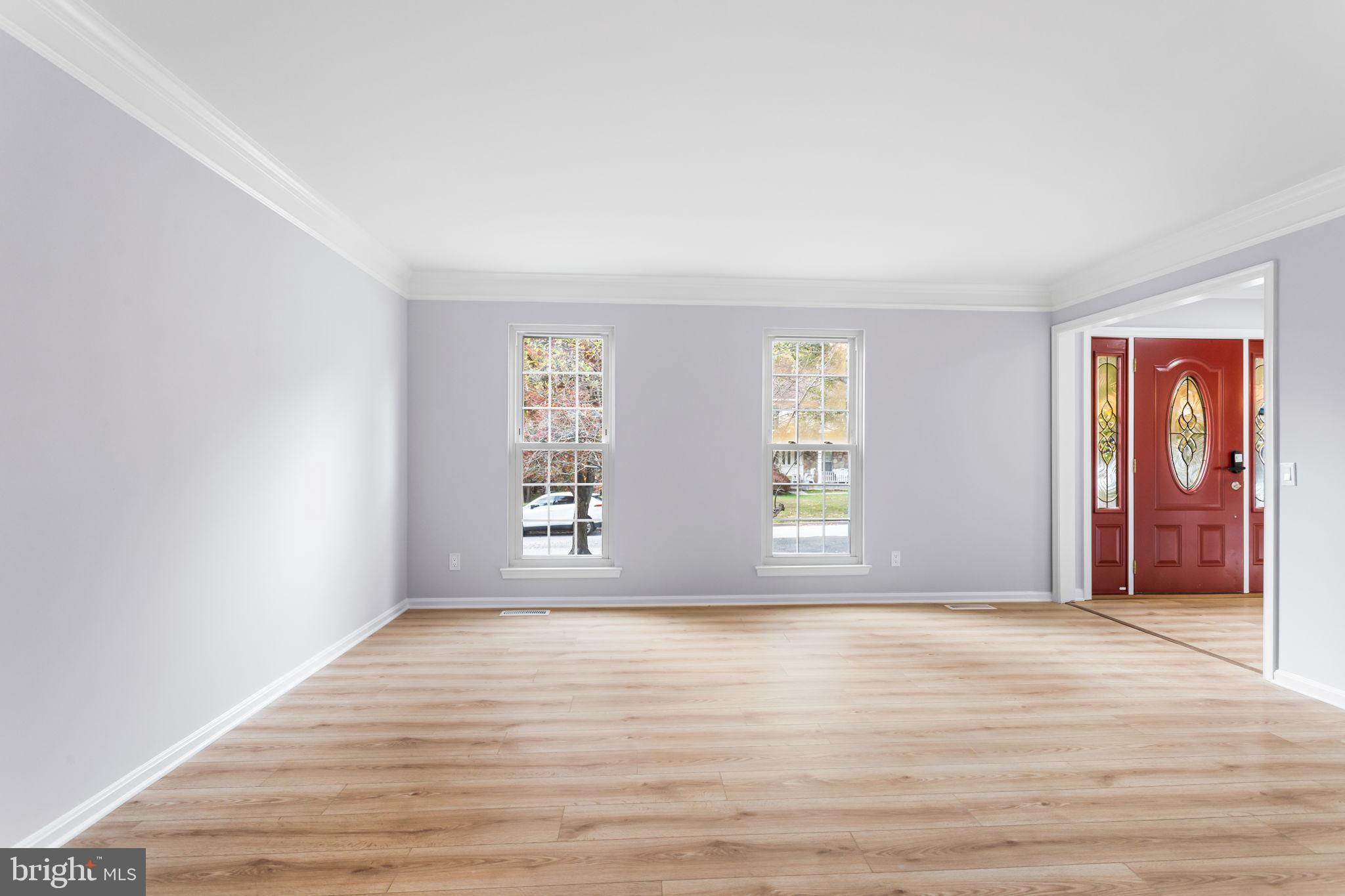 WHITE OAK MANOR - Residential