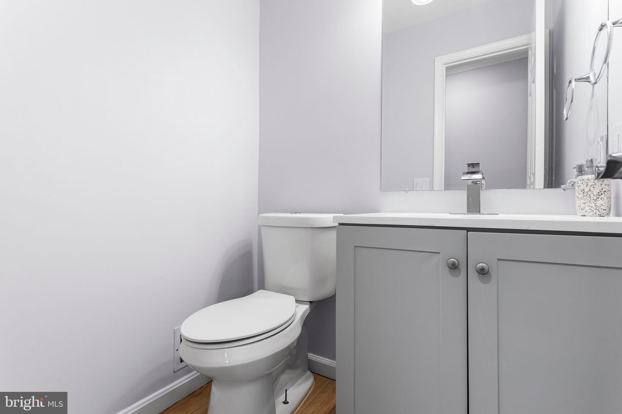 WHITE OAK MANOR - Residential