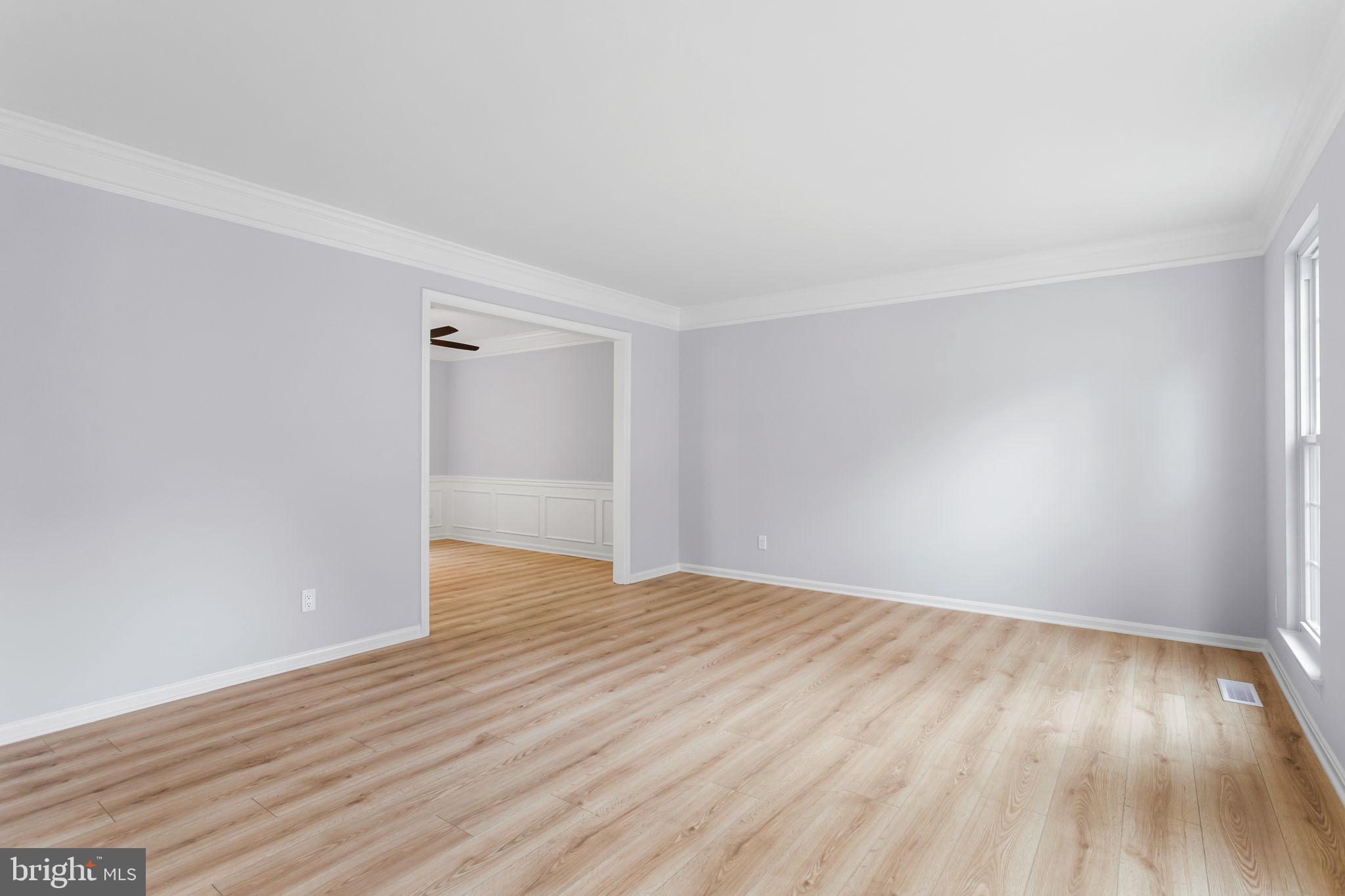 WHITE OAK MANOR - Residential