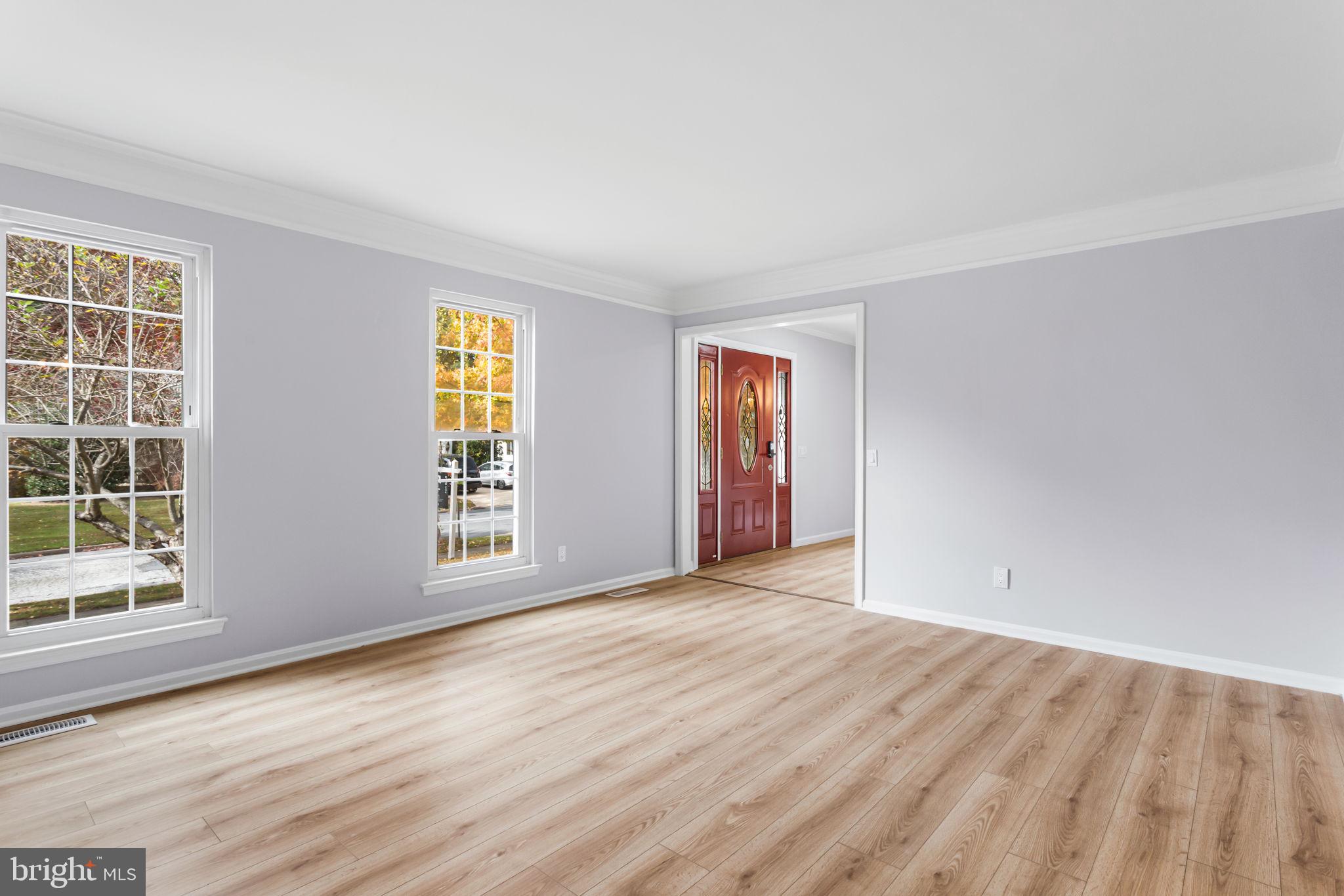 WHITE OAK MANOR - Residential