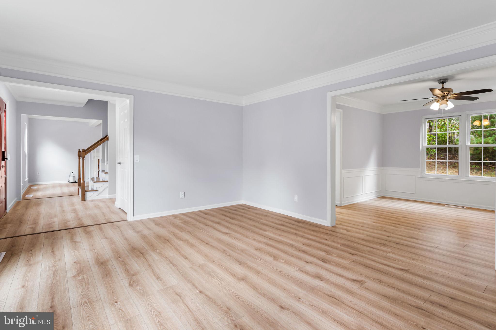 WHITE OAK MANOR - Residential