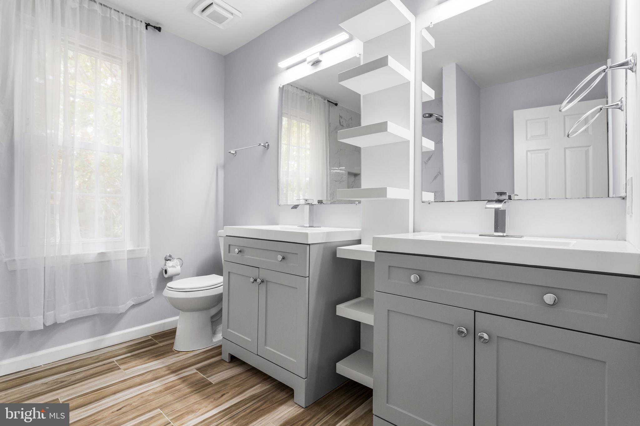 WHITE OAK MANOR - Residential