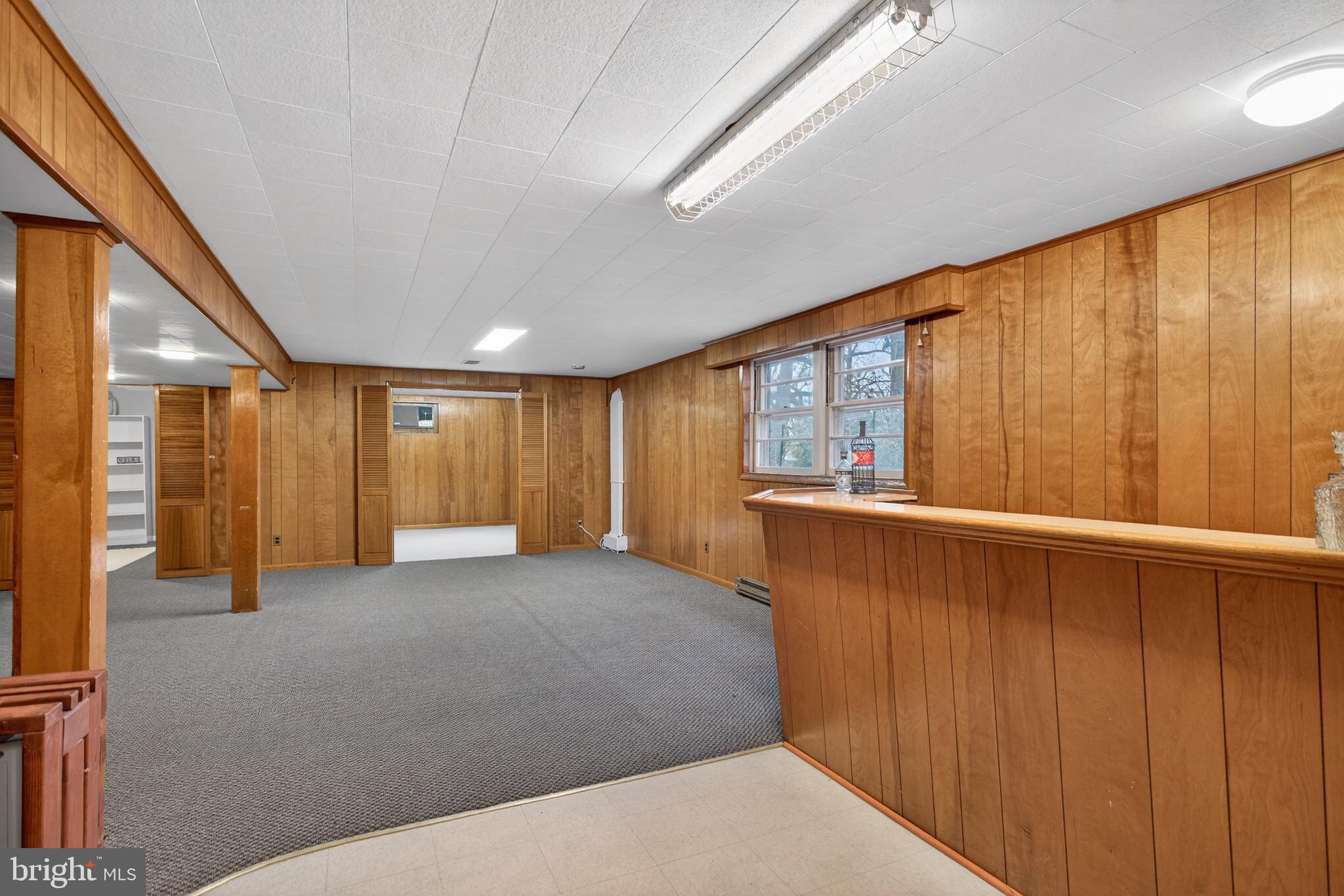 BURNT MILLS GAR-VILL - Residential