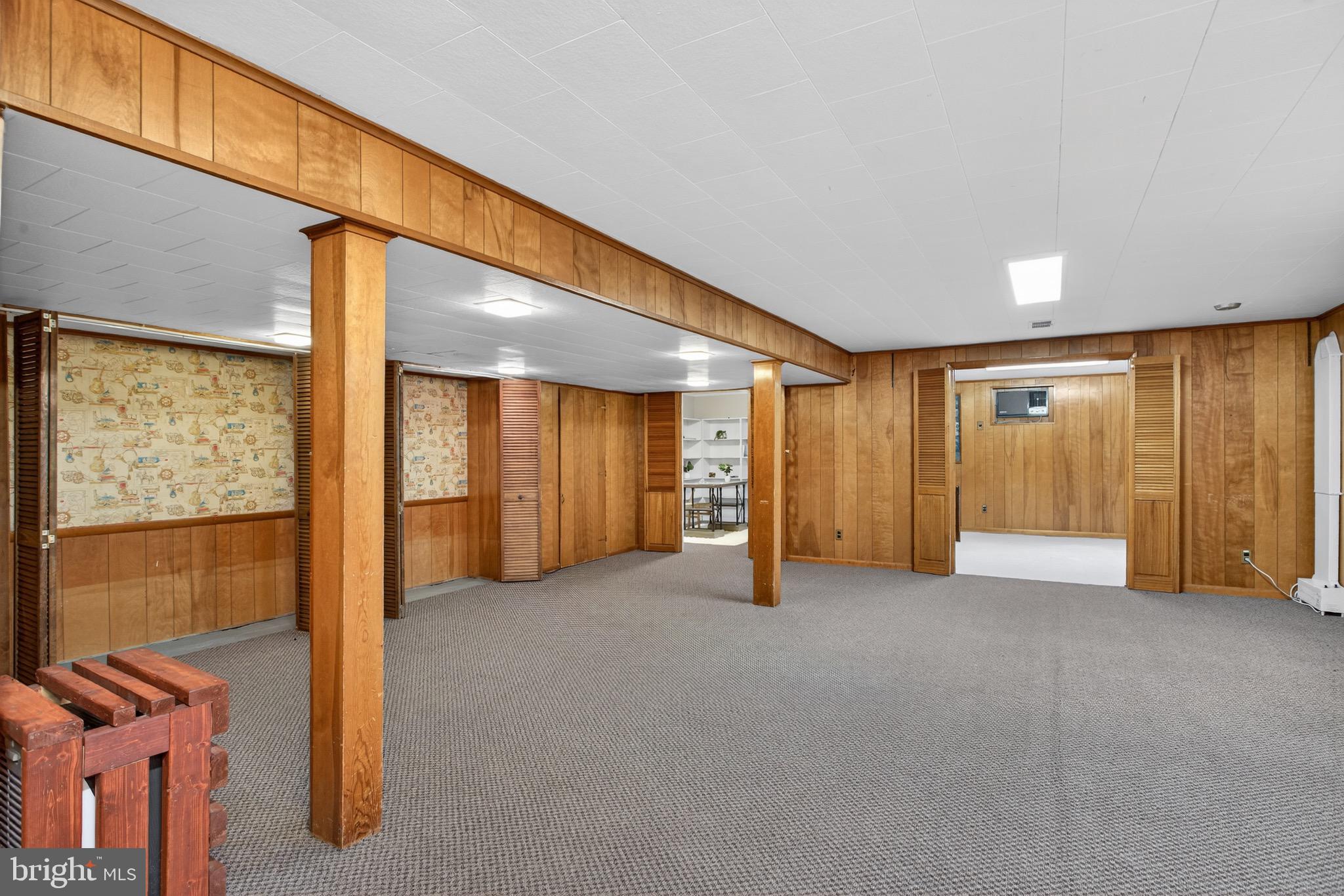 BURNT MILLS GAR-VILL - Residential