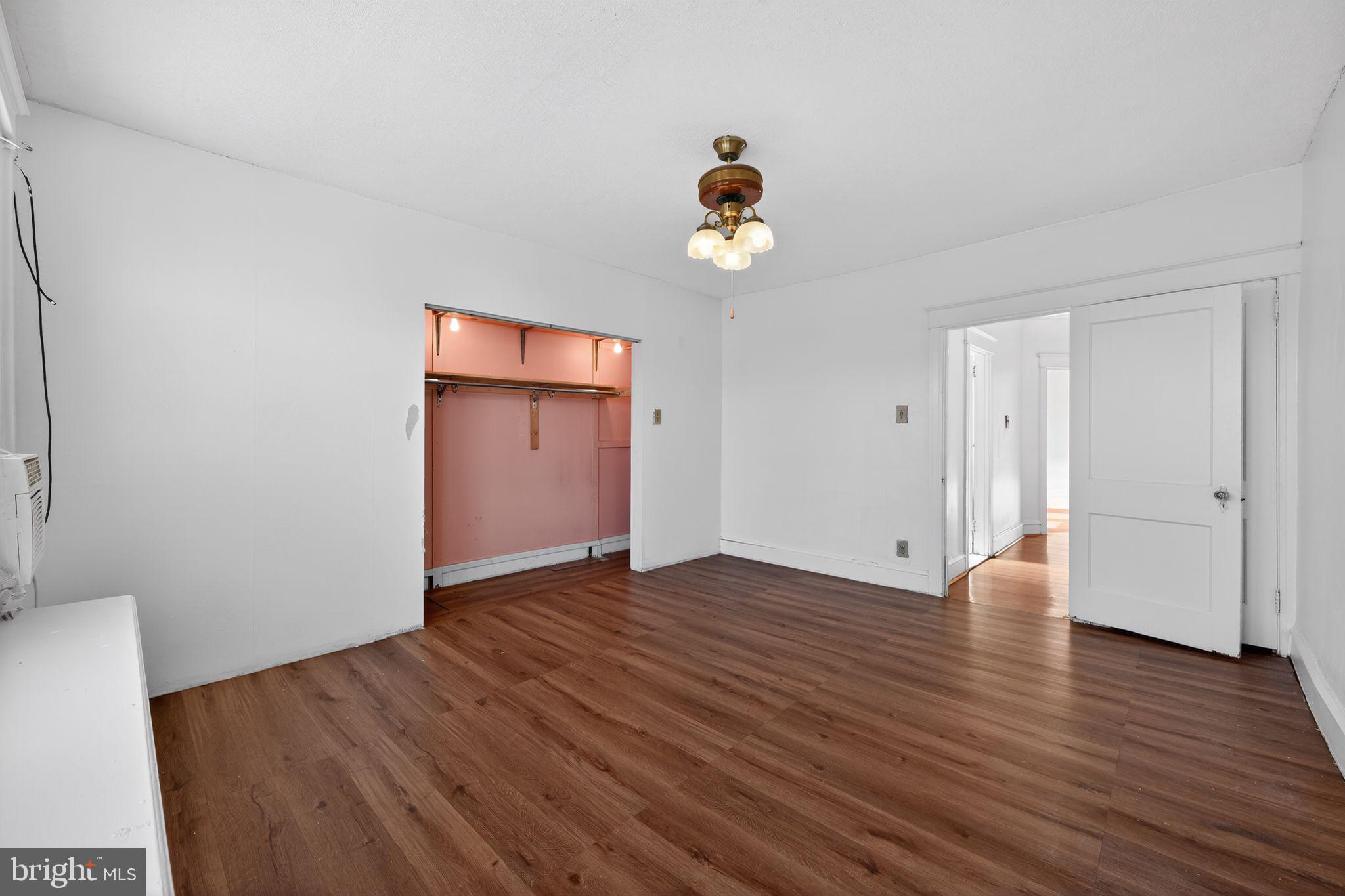 LANSDOWNE - Residential