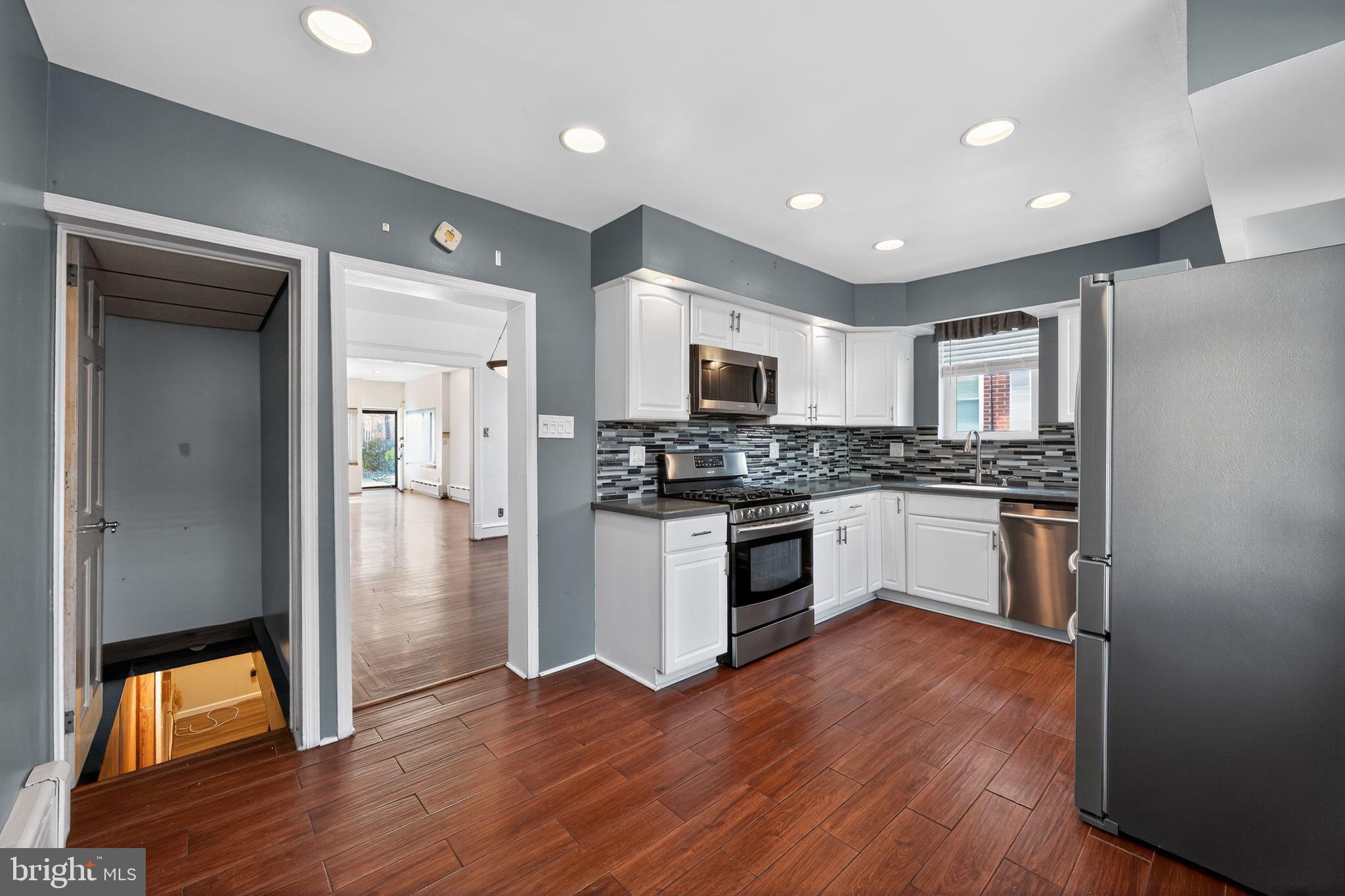 LANSDOWNE - Residential