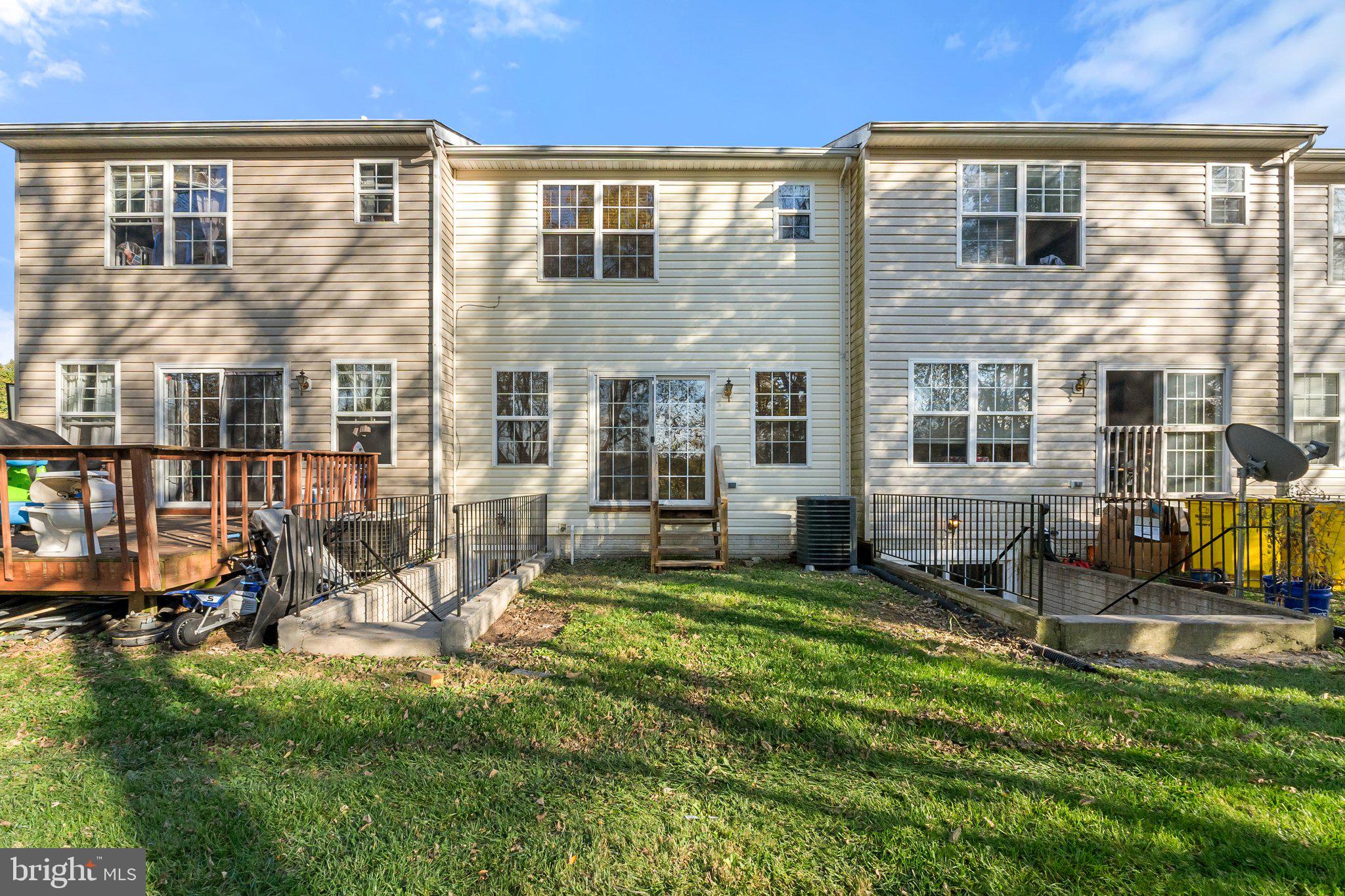 BUNKER HILL TOWNHOMES - Residential