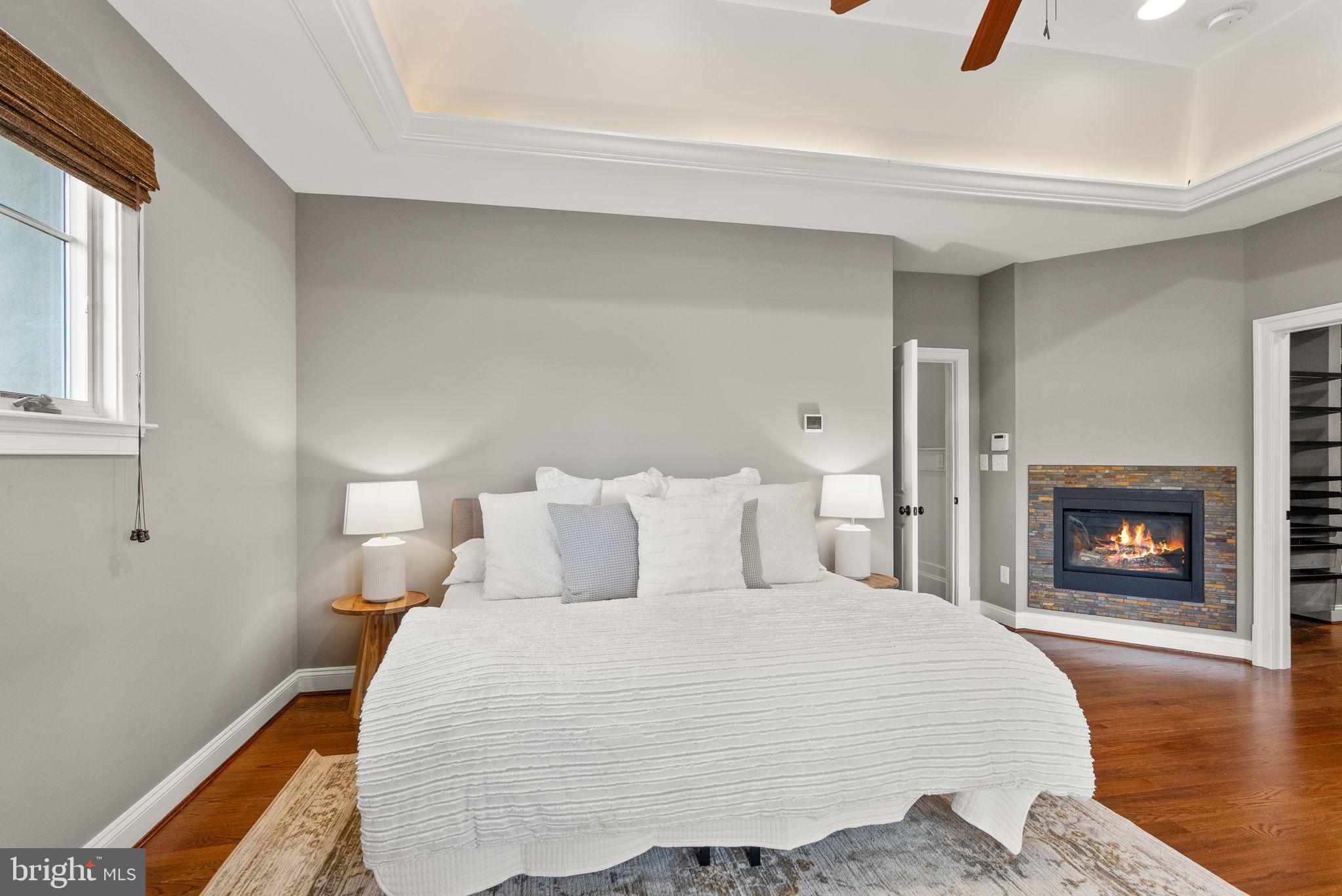 LYON VILLAGE - Residential