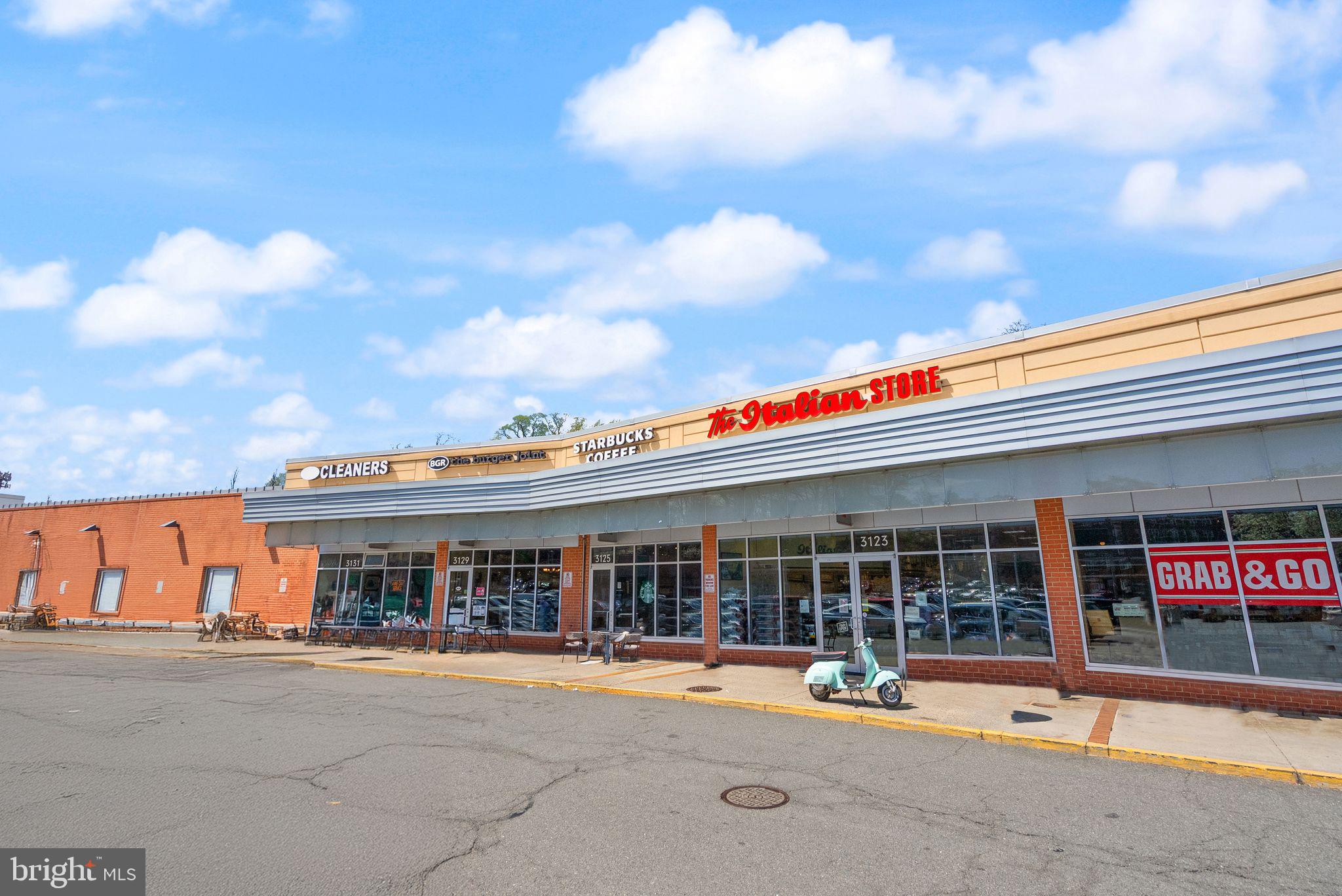 LYON VILLAGE - Residential