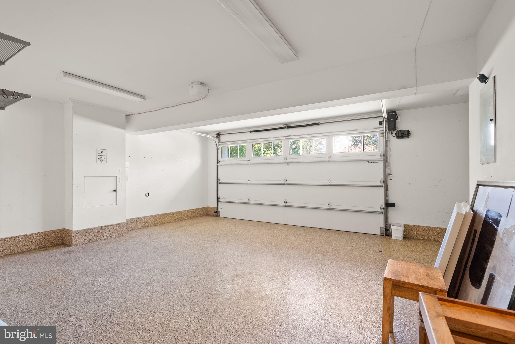 LYON VILLAGE - Residential