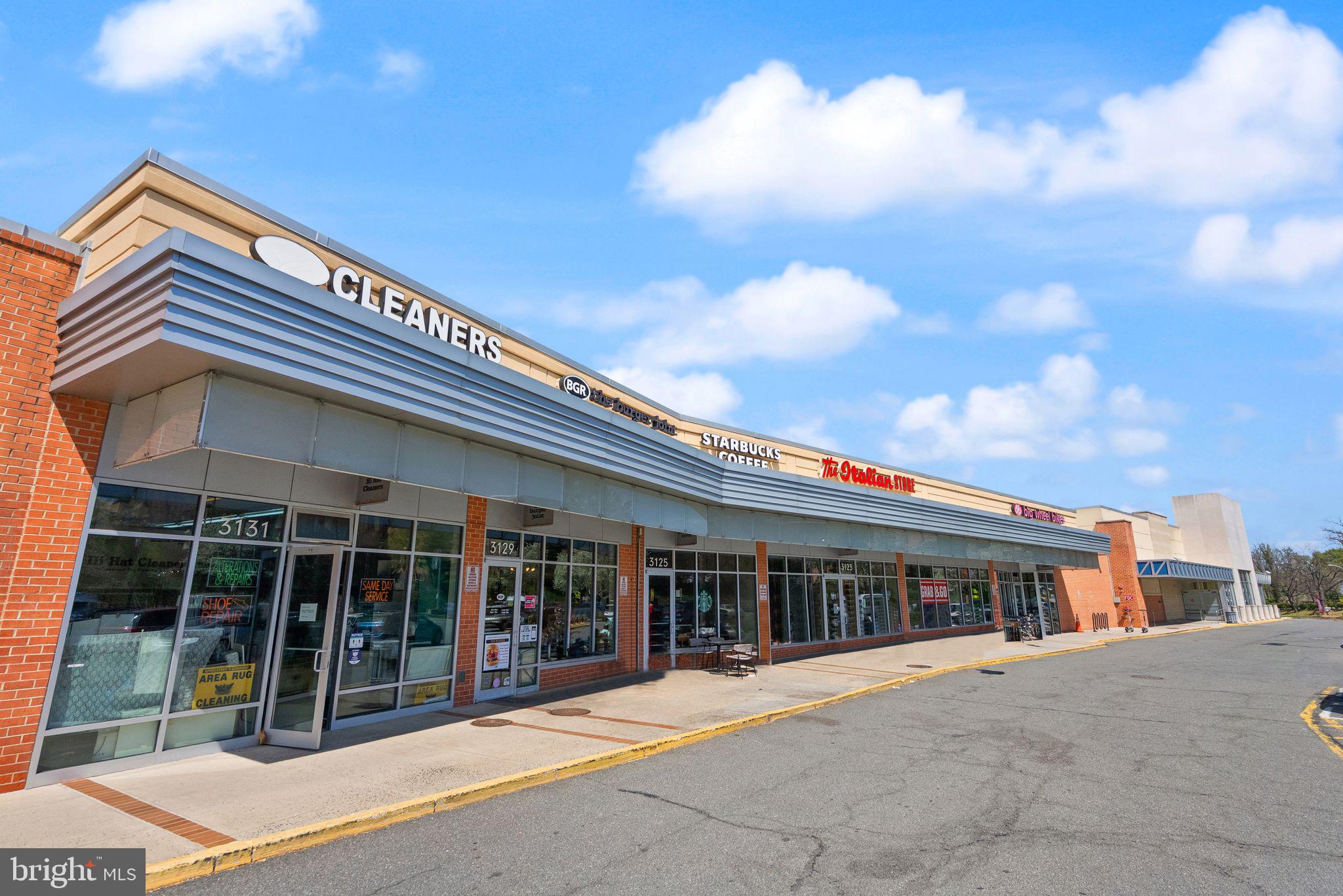 LYON VILLAGE - Residential