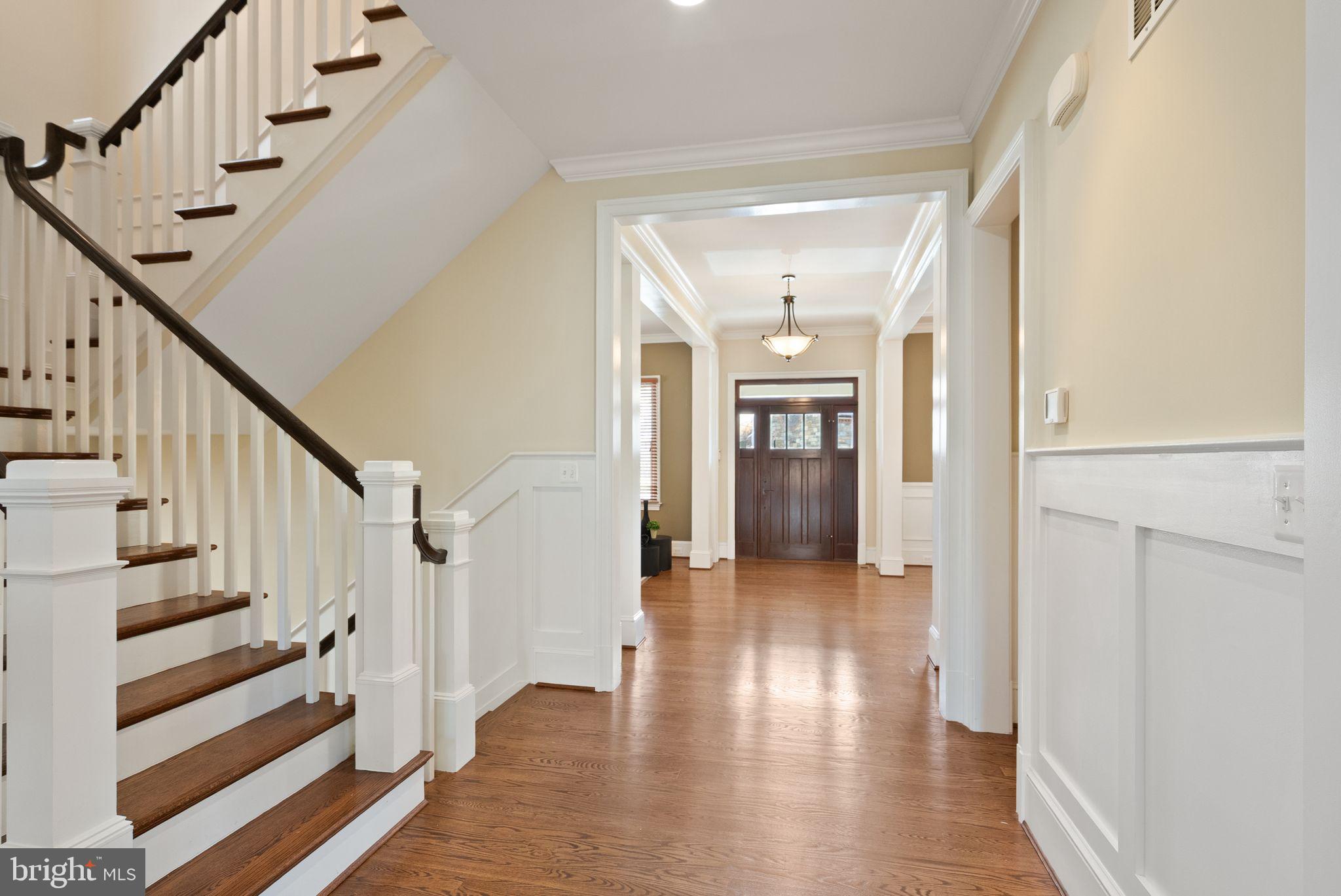 LYON VILLAGE - Residential