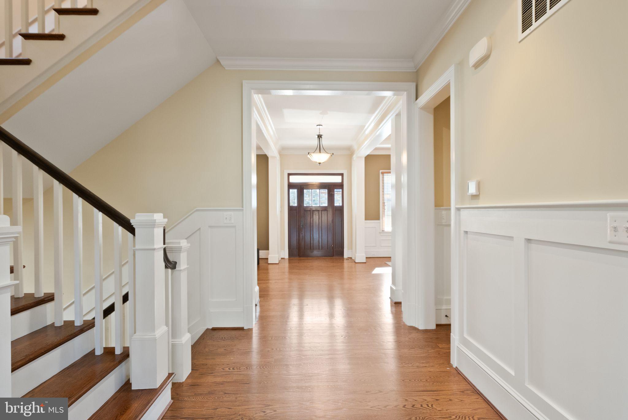 LYON VILLAGE - Residential