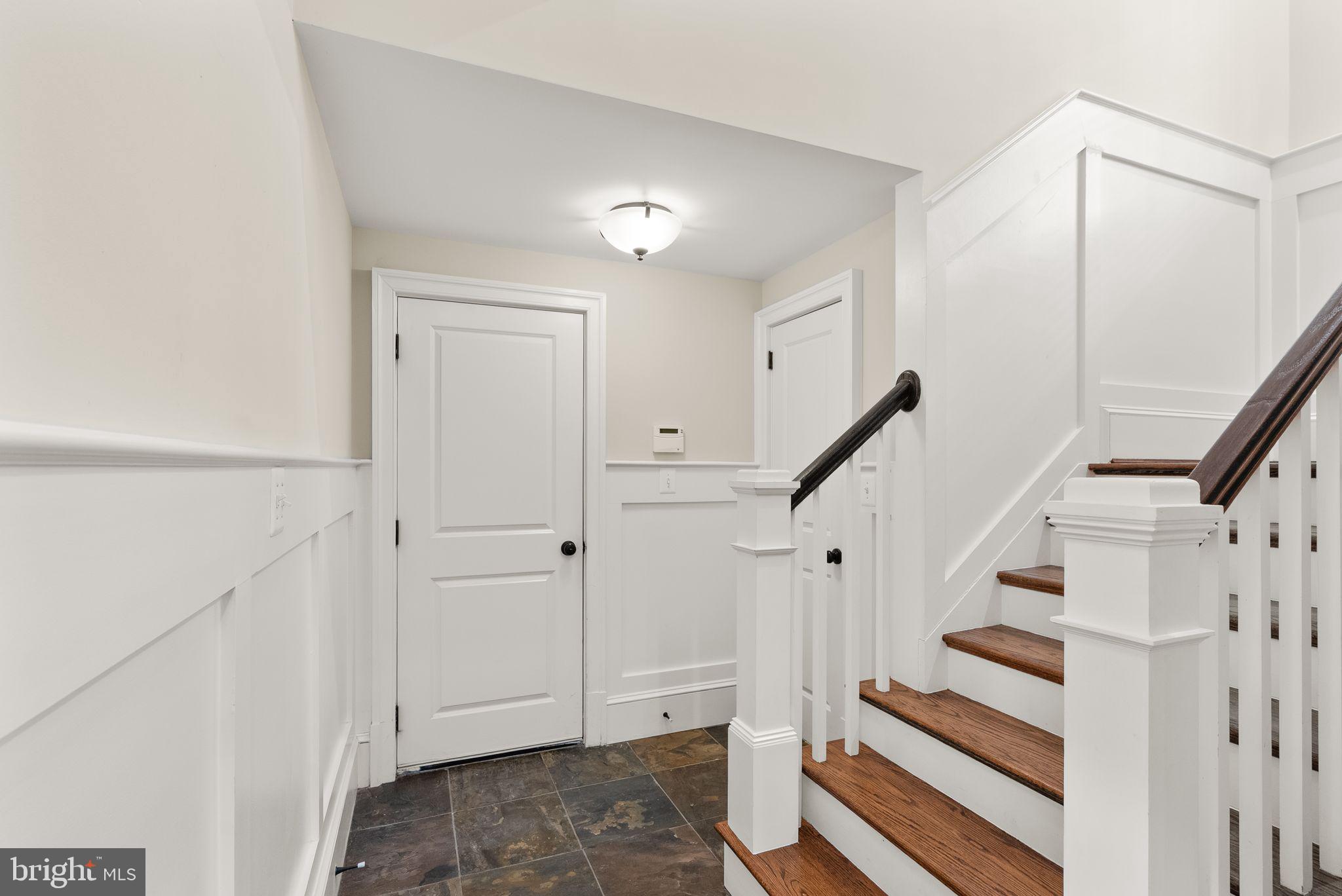 LYON VILLAGE - Residential