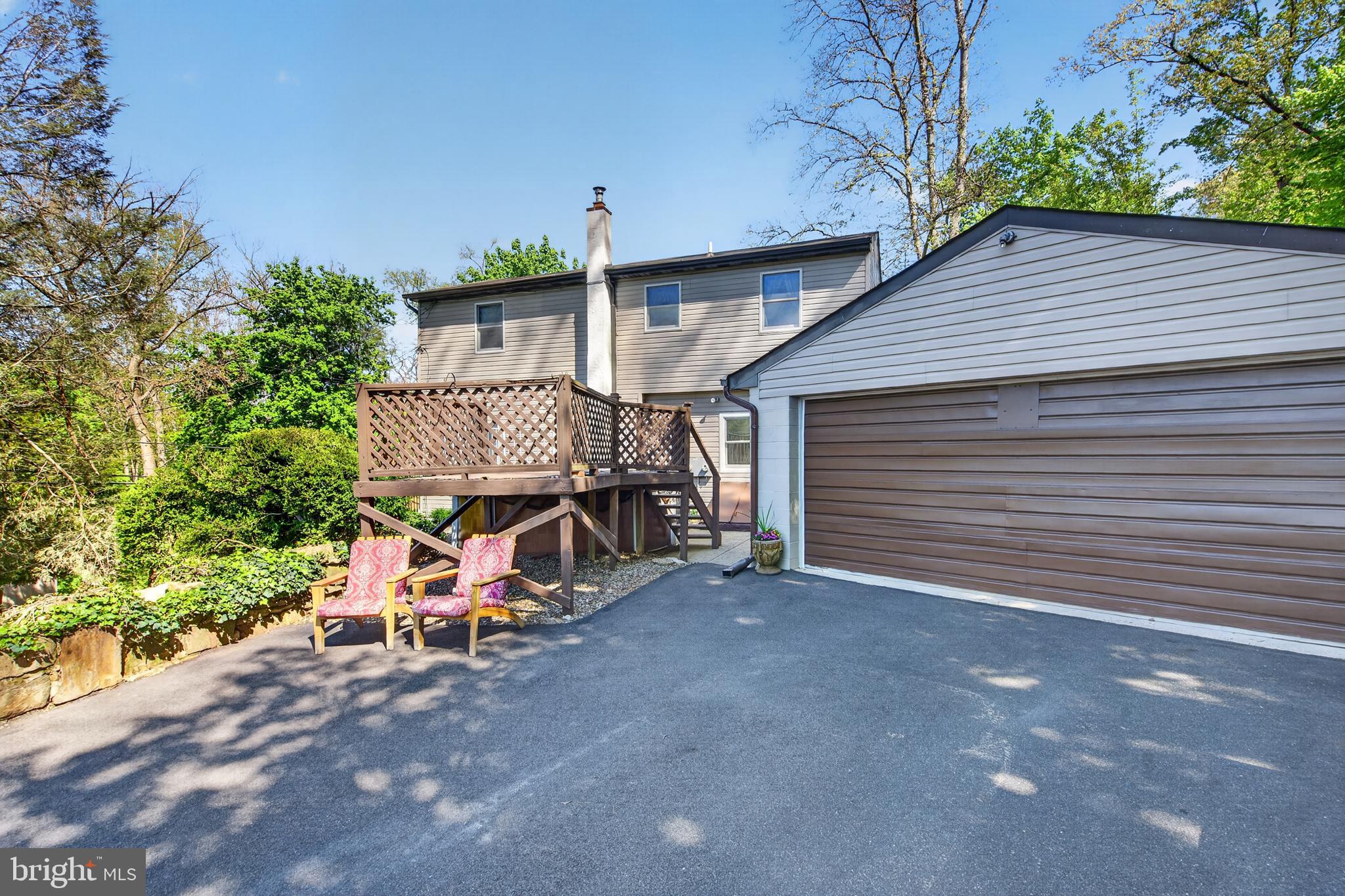 IDLEWOOD - Residential