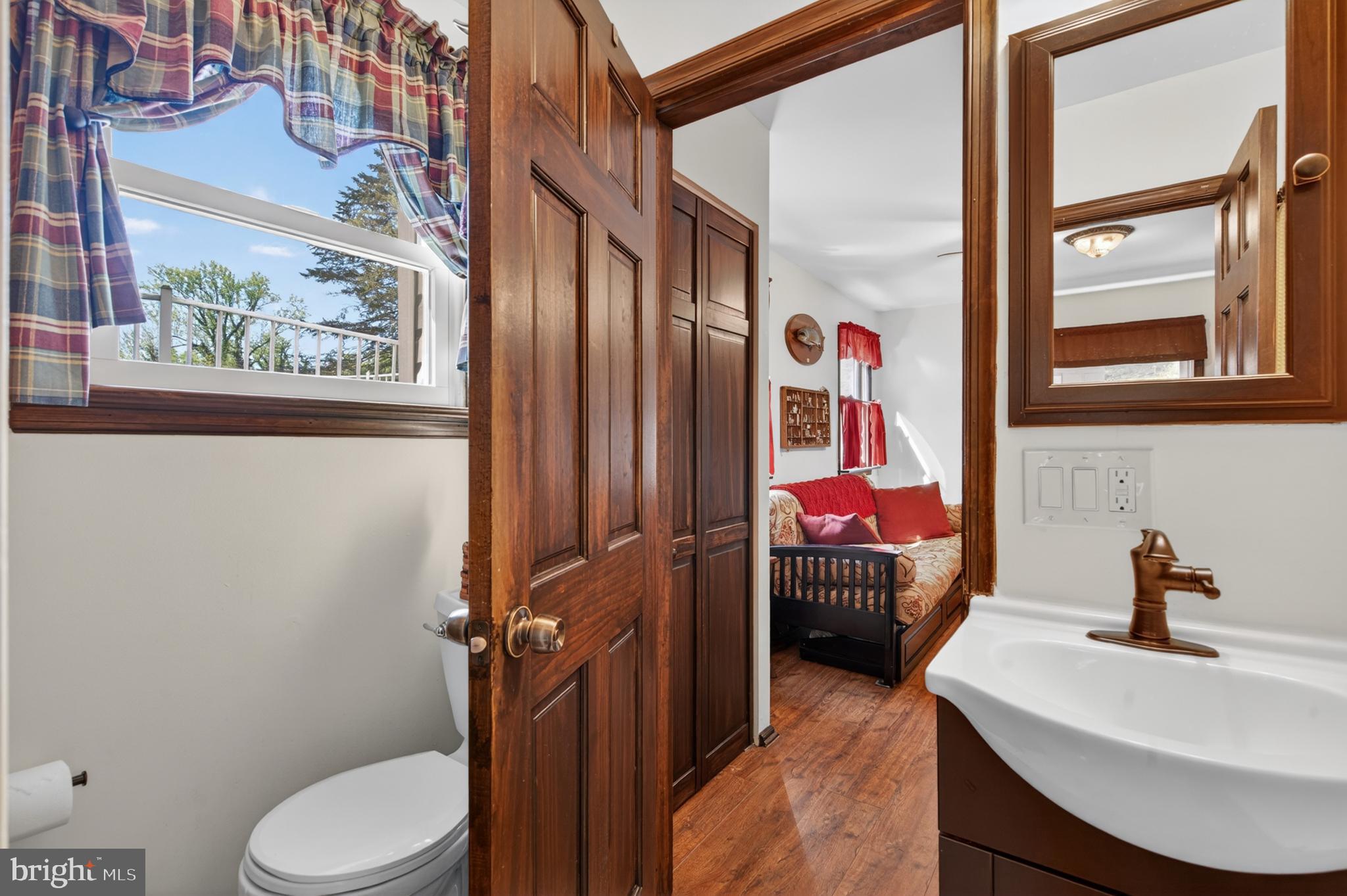 IDLEWOOD - Residential