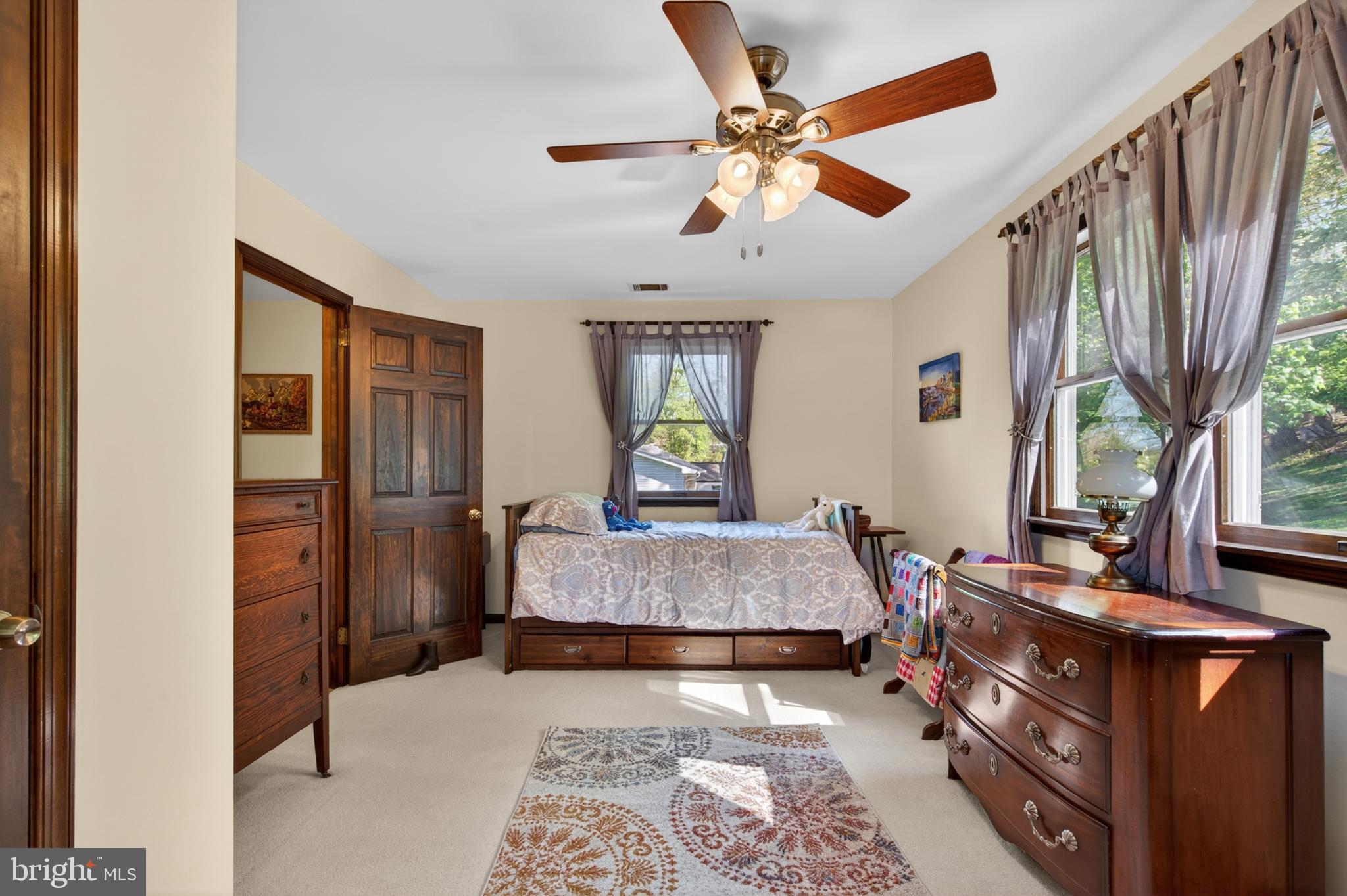 IDLEWOOD - Residential