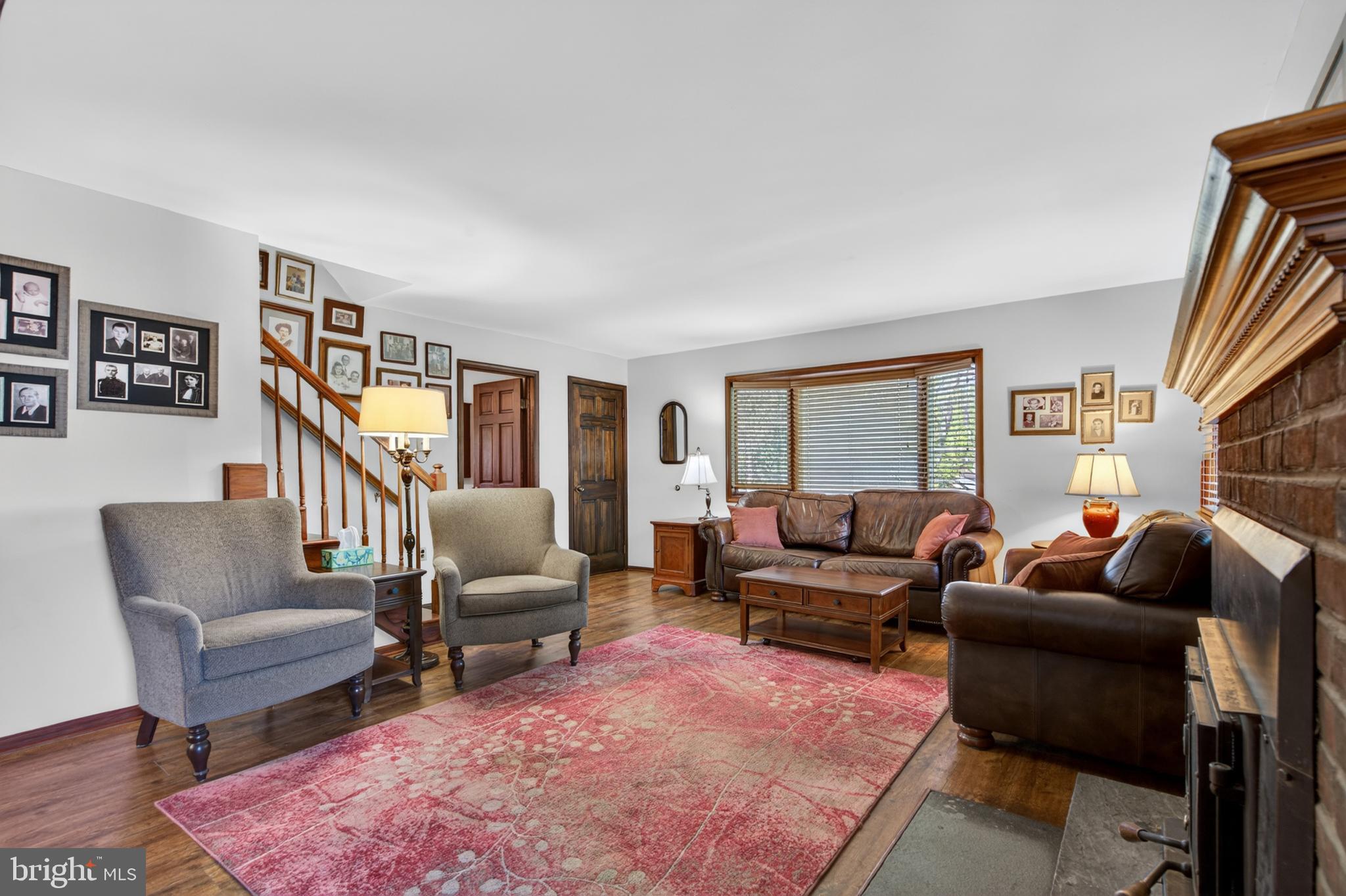 IDLEWOOD - Residential