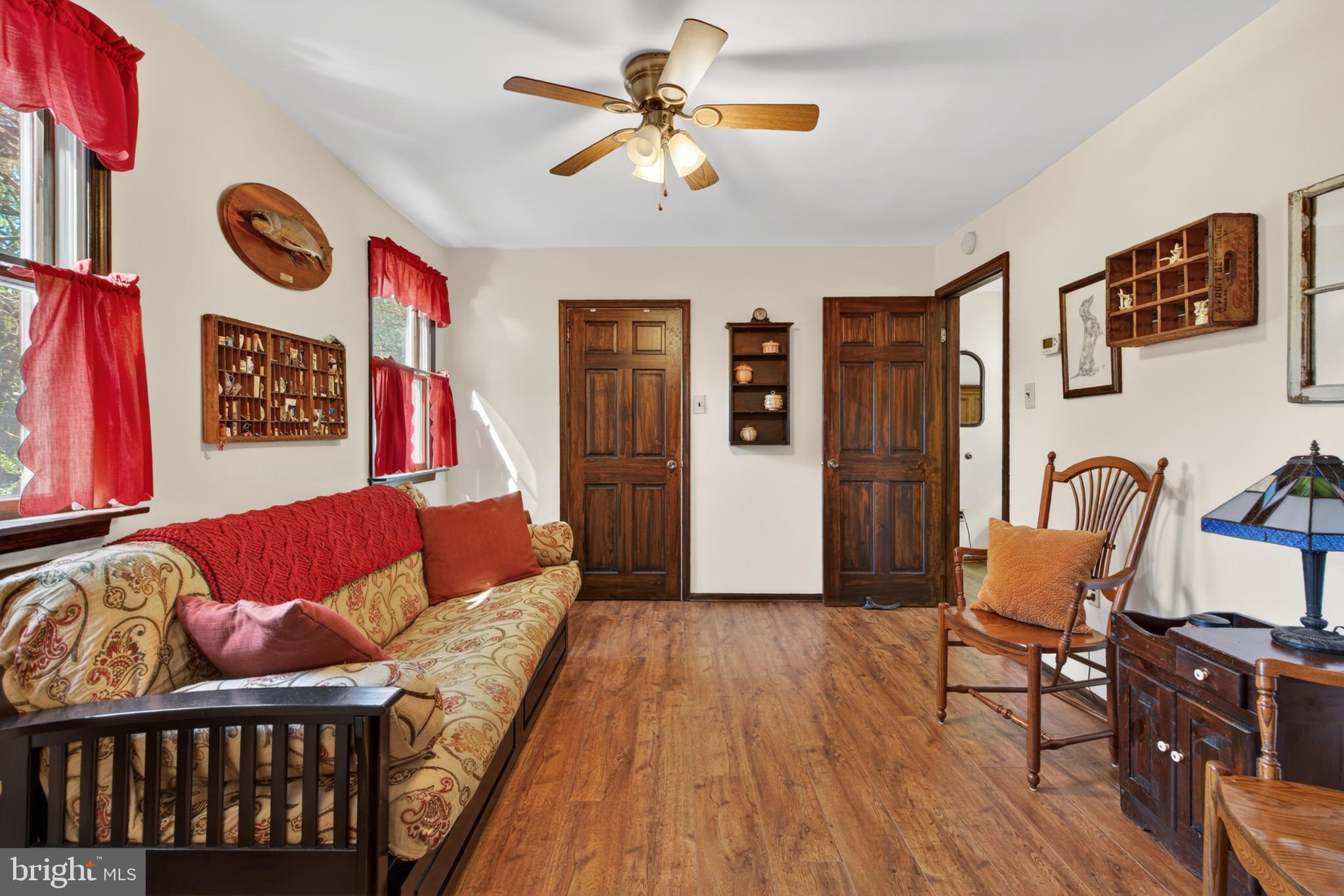 IDLEWOOD - Residential