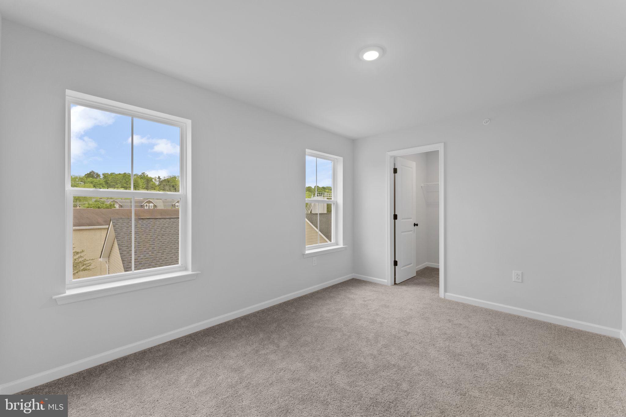 PERRY MILL - Residential